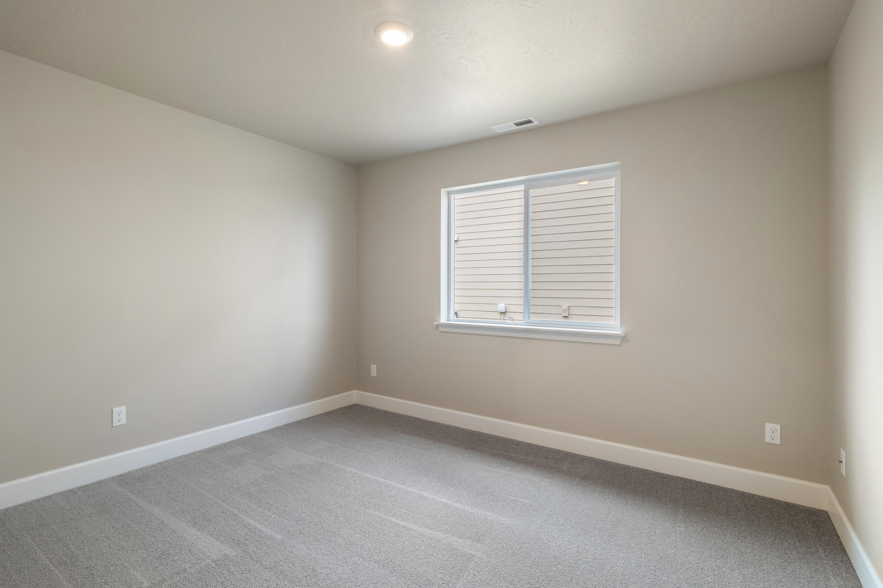 1079 NW Varnish Lane Unit: 65