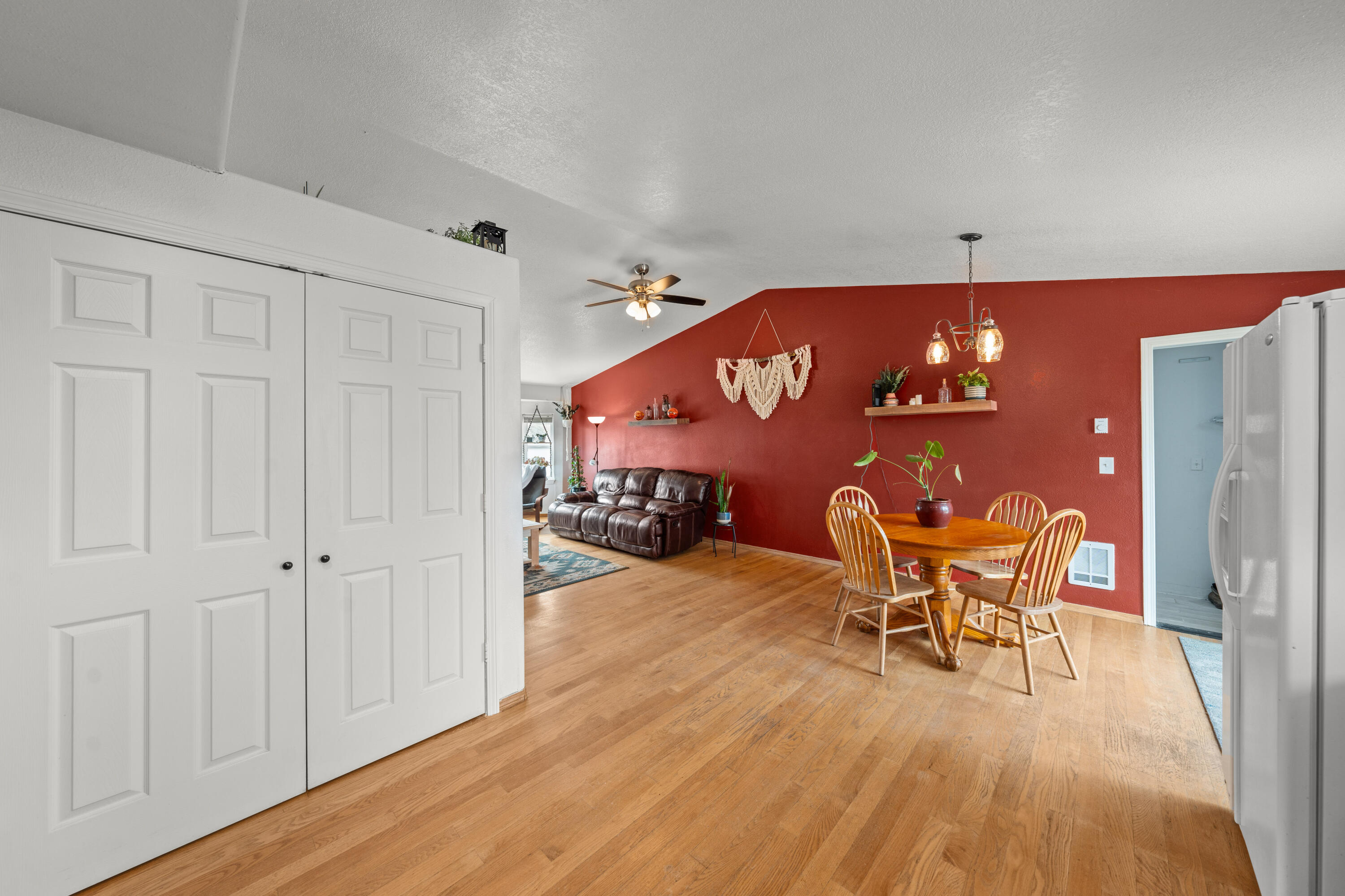 3443 SW Salmon Avenue