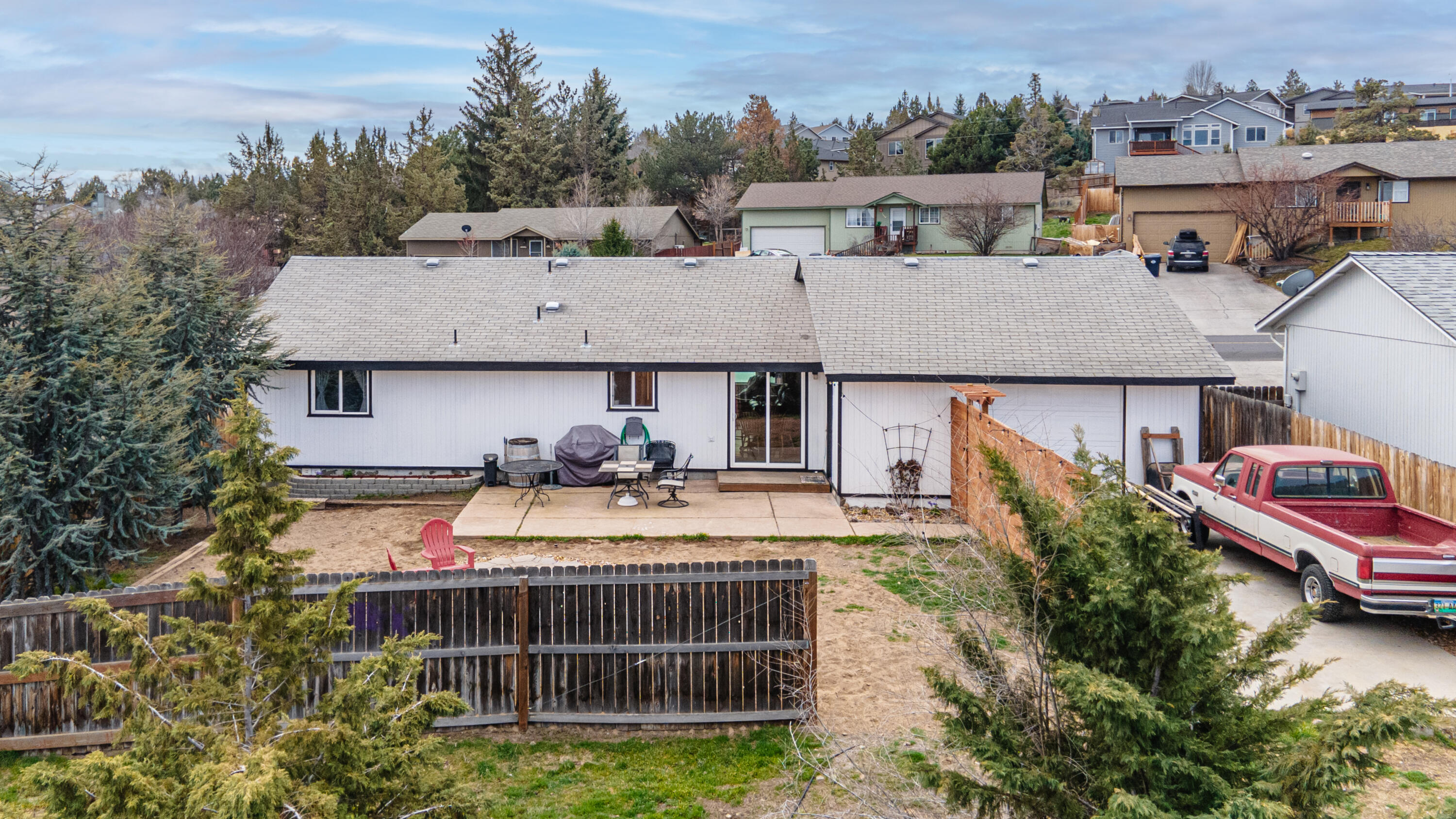 3443 SW Salmon Avenue