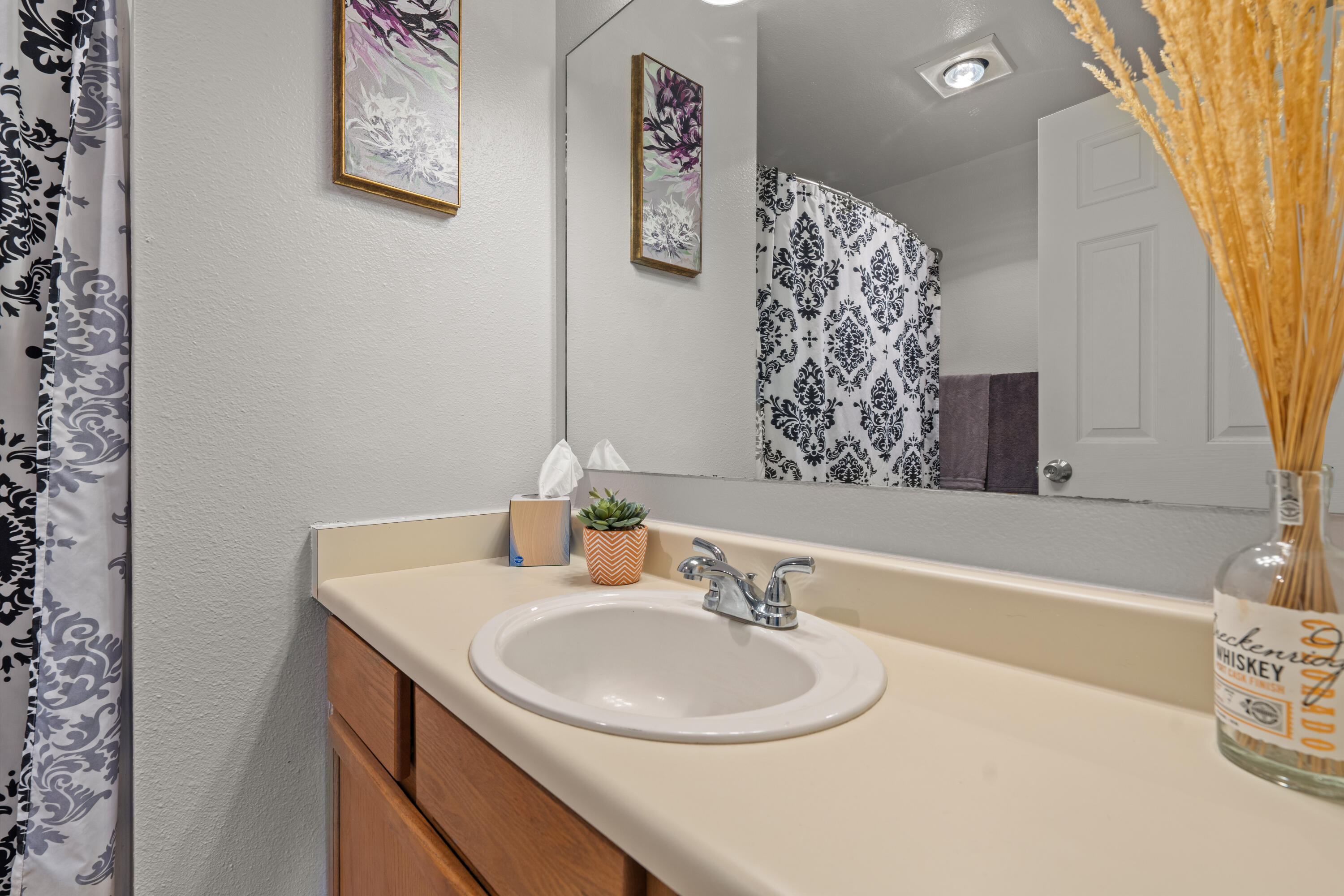 3443 SW Salmon Avenue