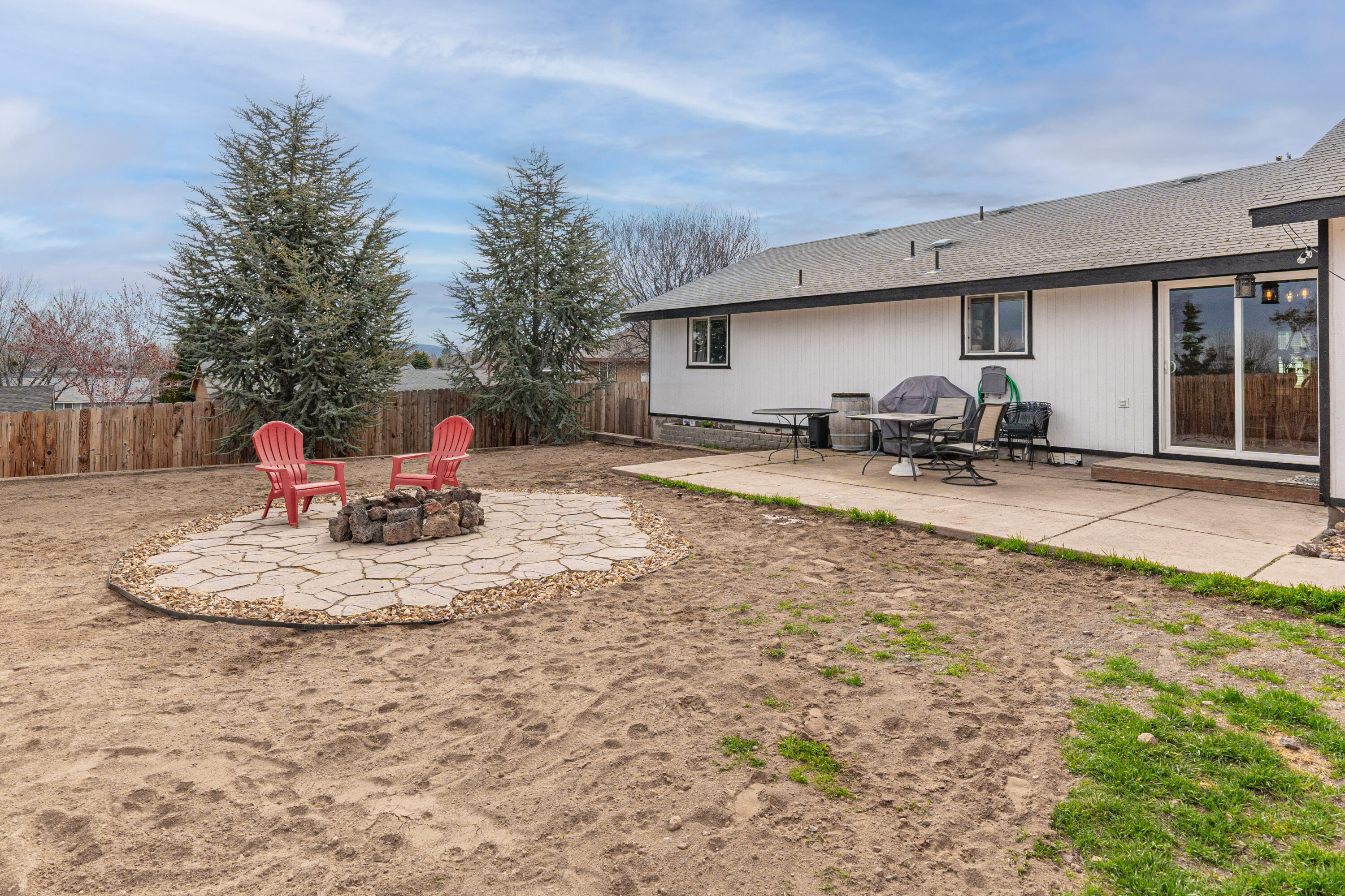 3443 SW Salmon Avenue