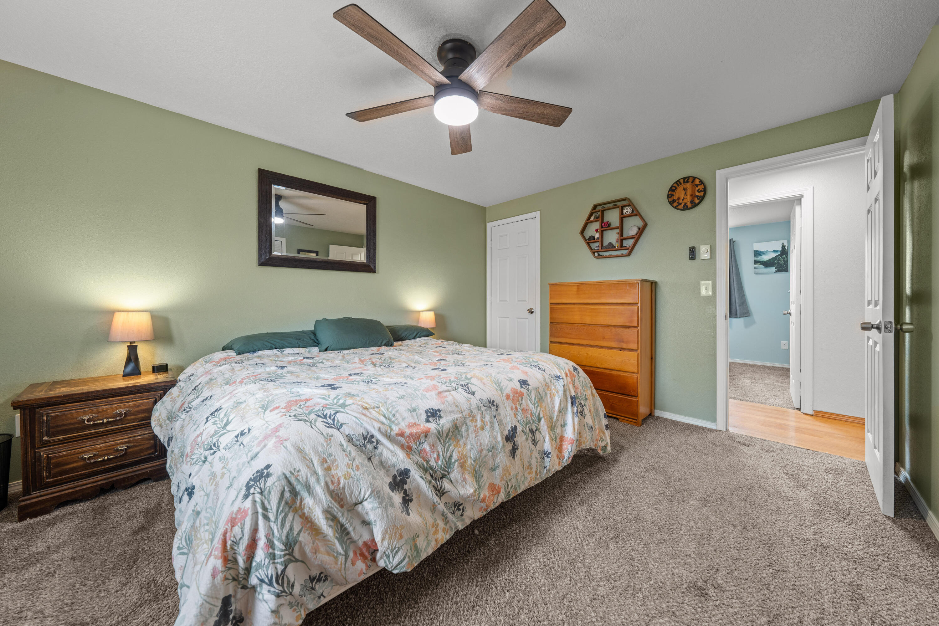 3443 SW Salmon Avenue