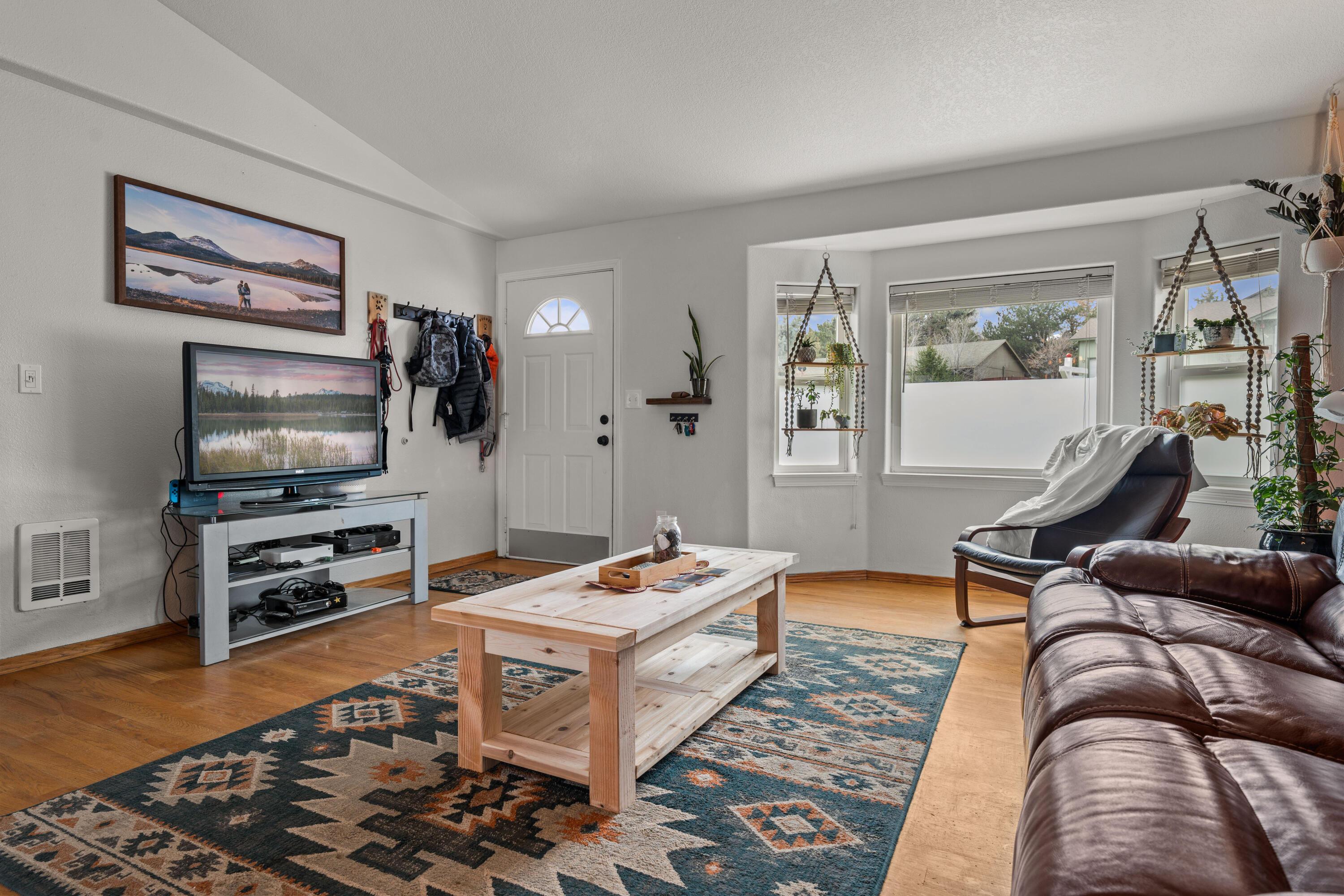 3443 SW Salmon Avenue