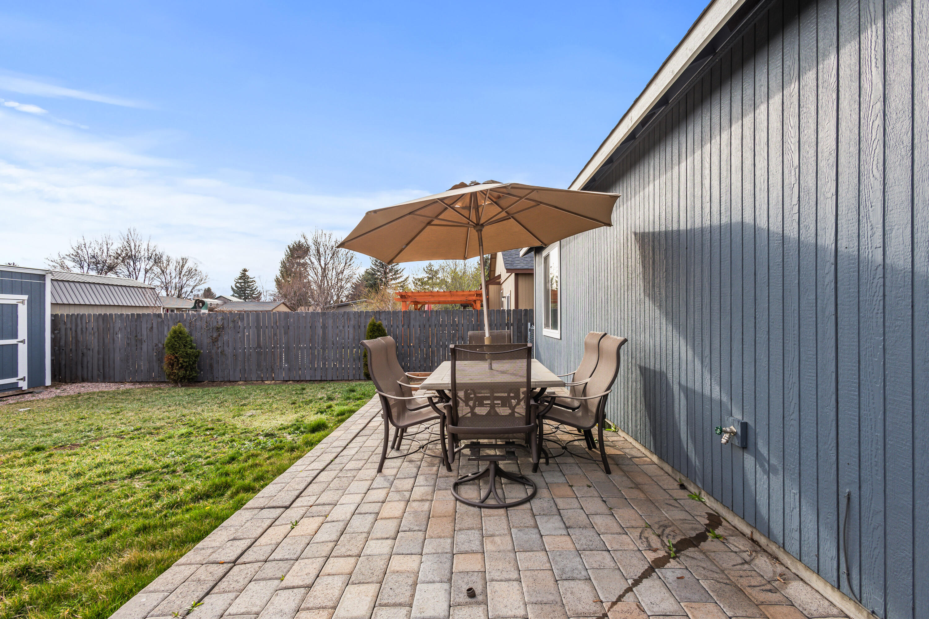 3244 SW Peridot Avenue