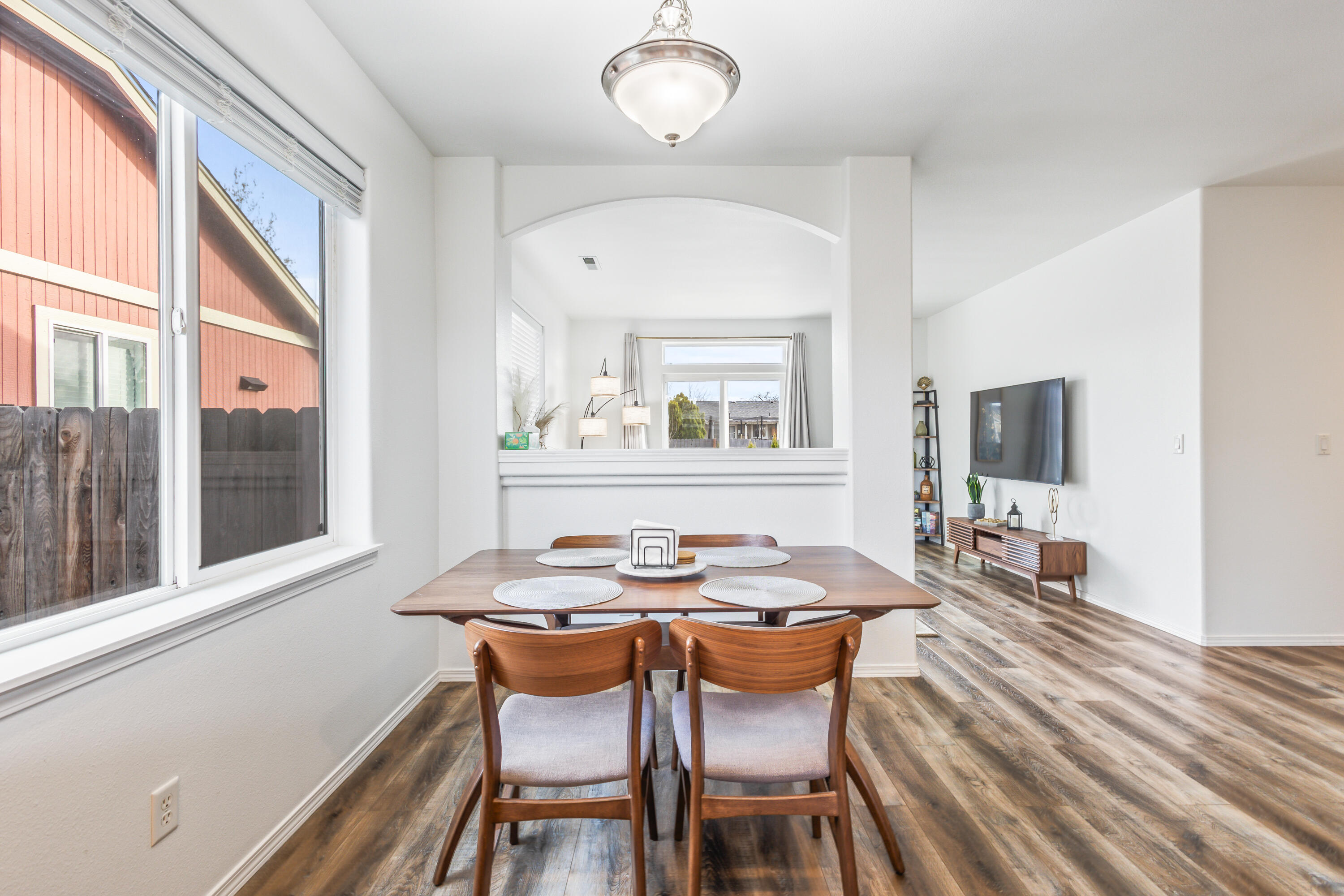 3244 SW Peridot Avenue