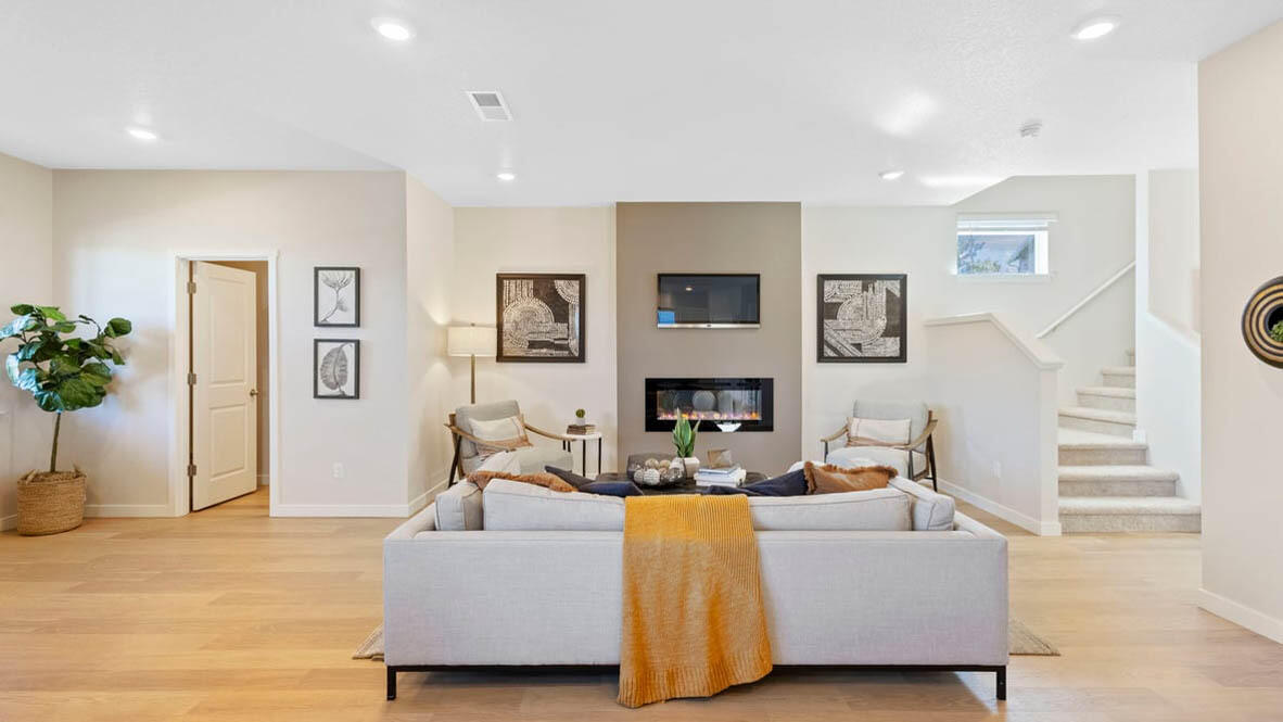 2735 NE Butler Market Road Unit: #33