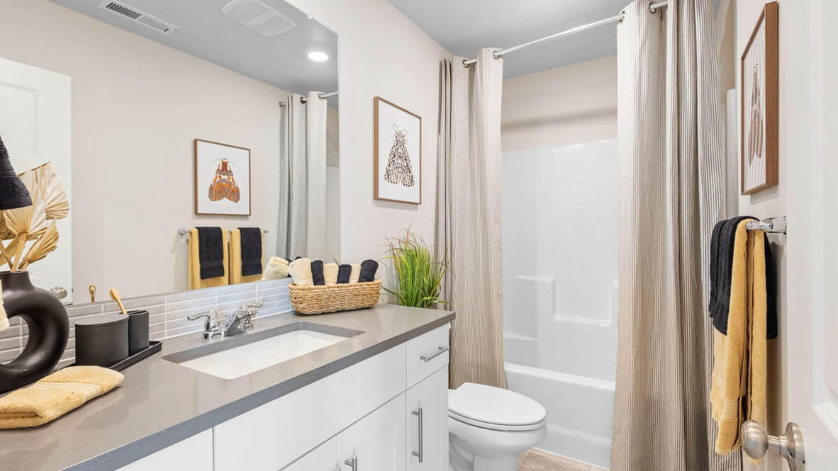 2735 NE Butler Market Road Unit: #33