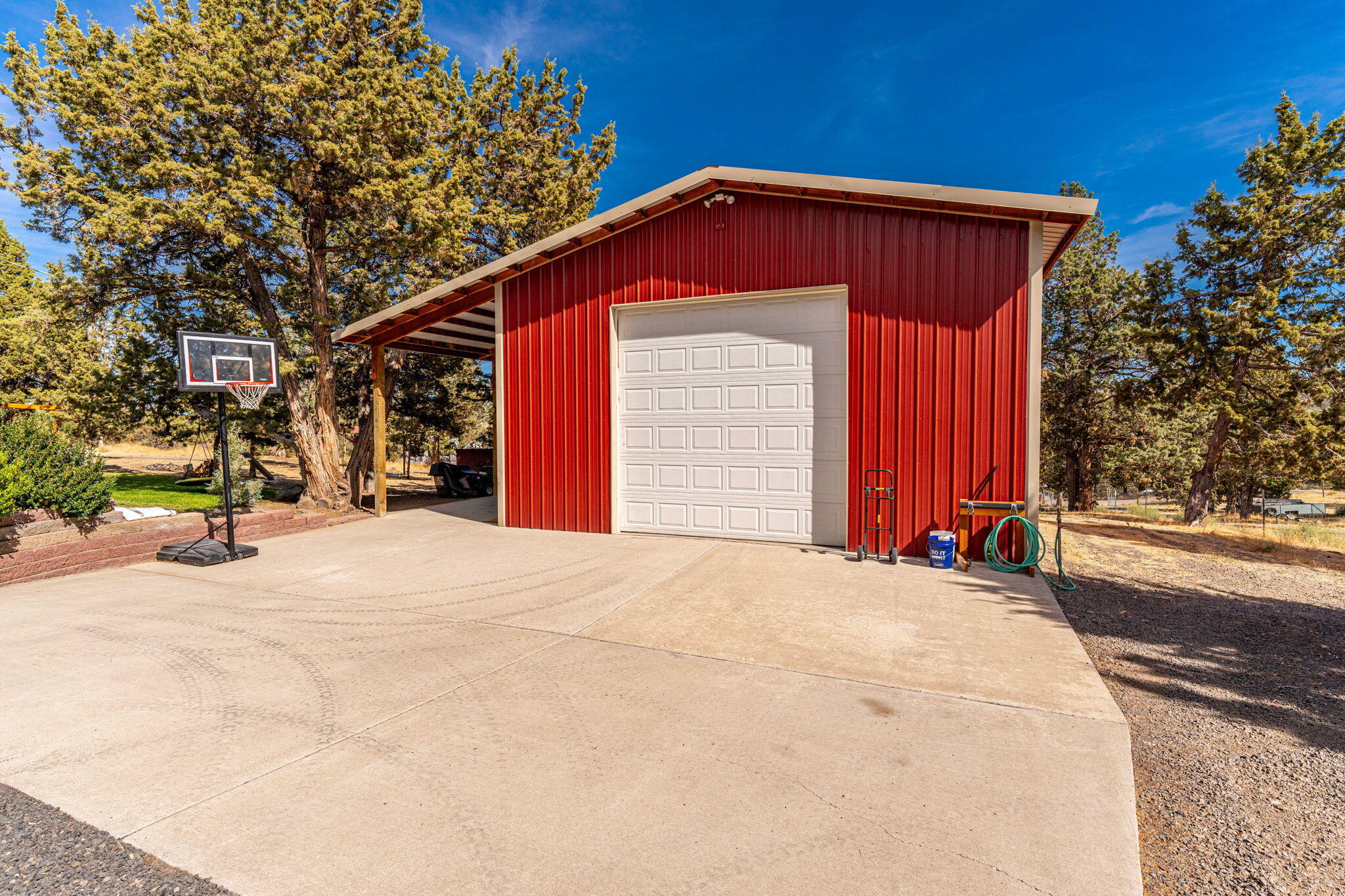 15400 SE Winchester Loop