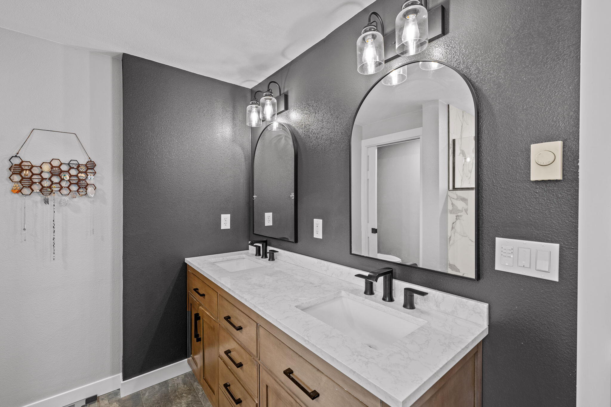 15400 SE Winchester Loop