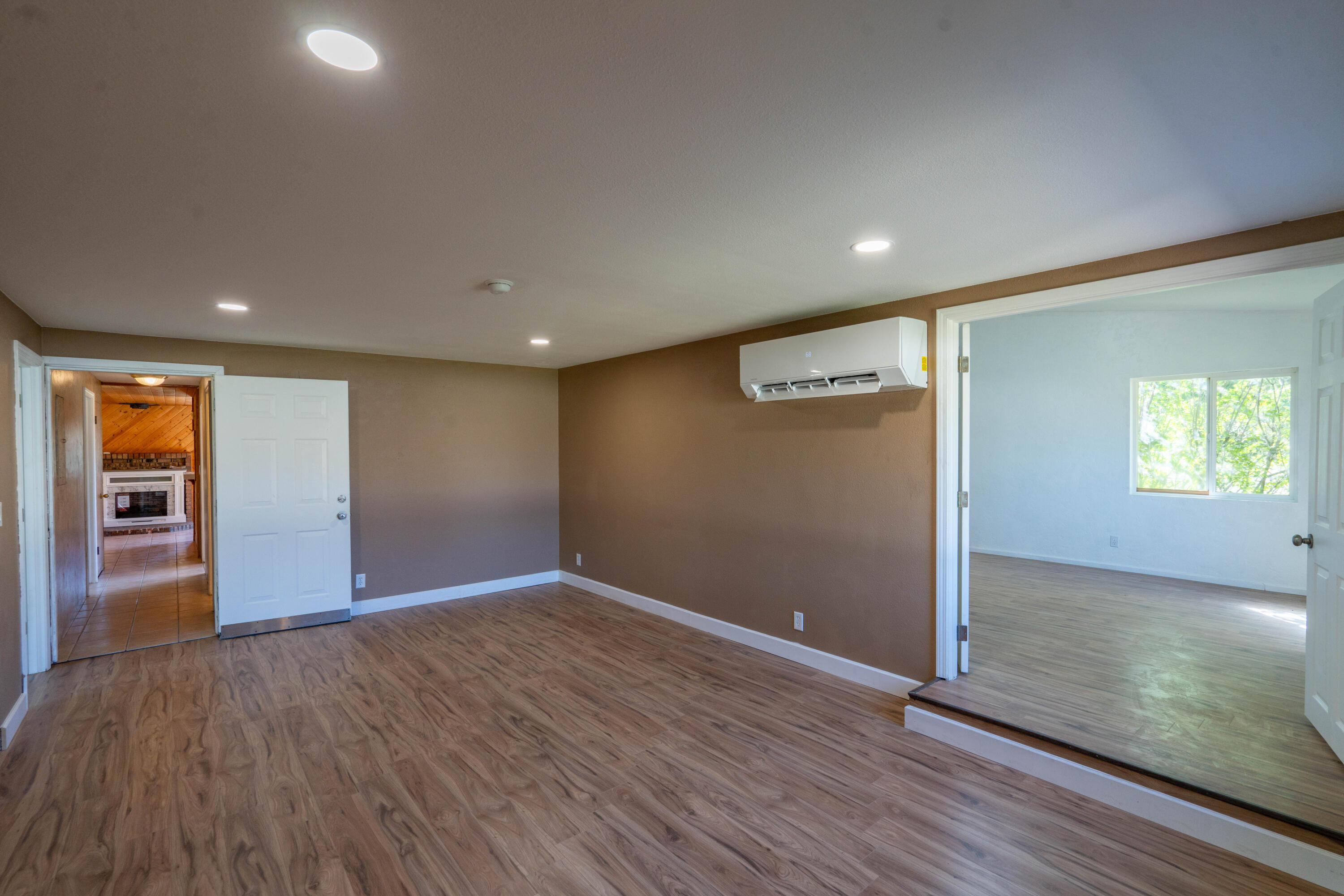 1026 NE Yucca Avenue