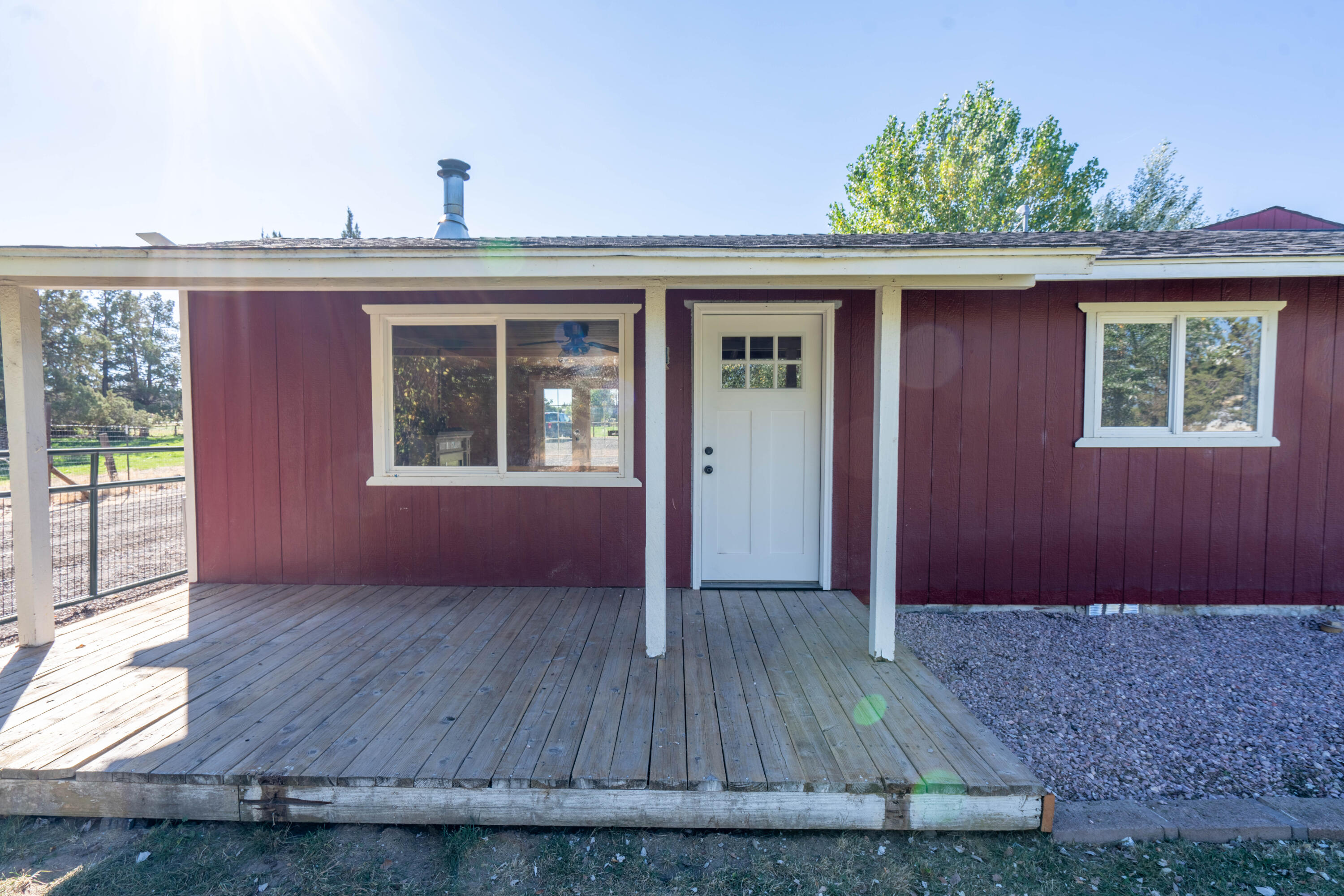 1026 NE Yucca Avenue