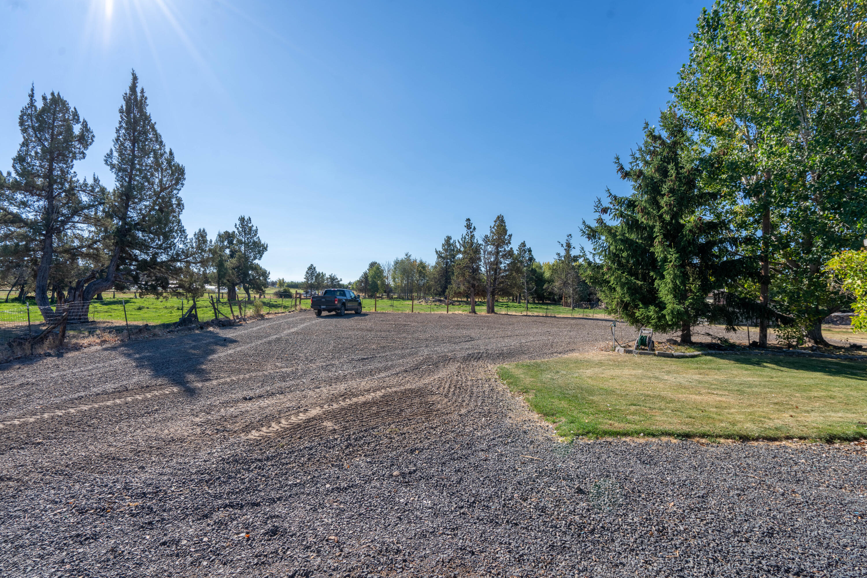 1026 NE Yucca Avenue