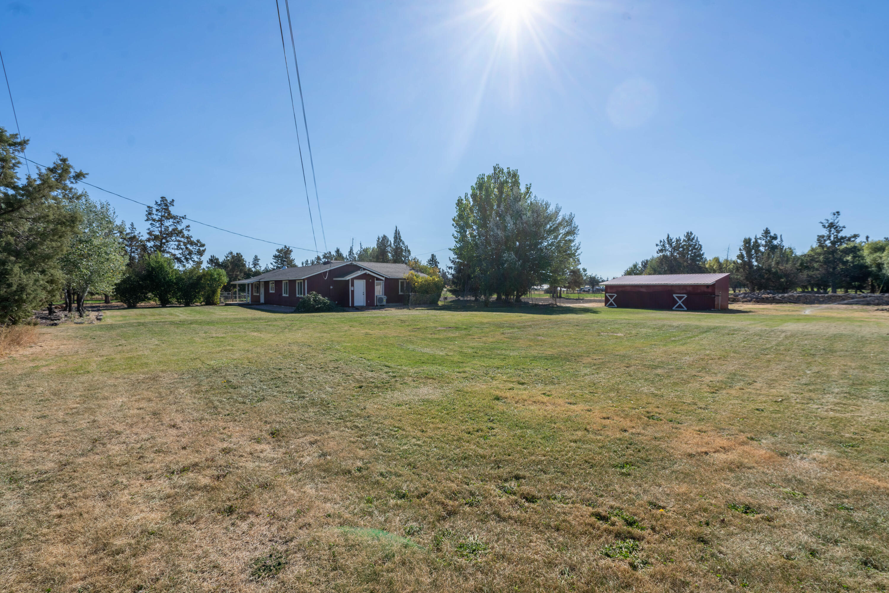 1026 NE Yucca Avenue