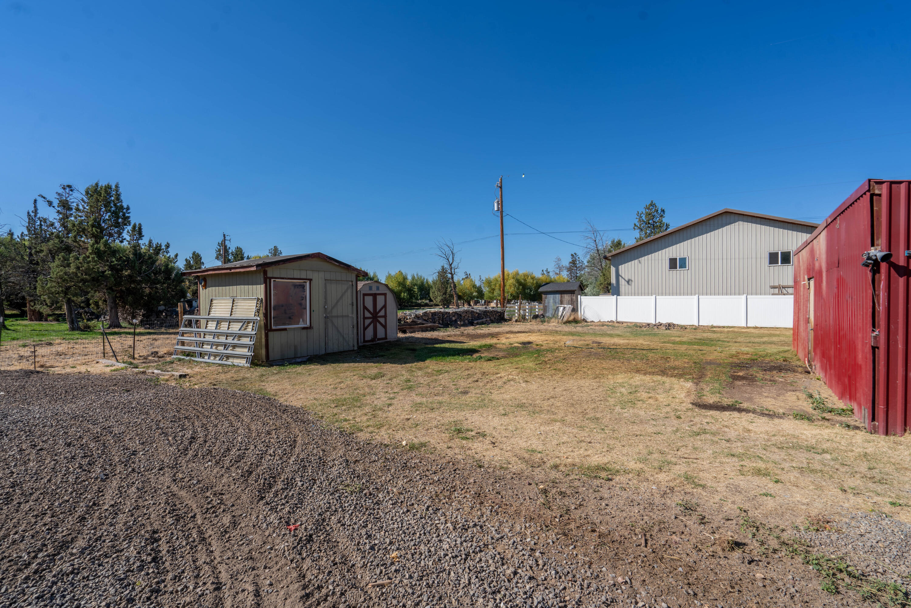 1026 NE Yucca Avenue