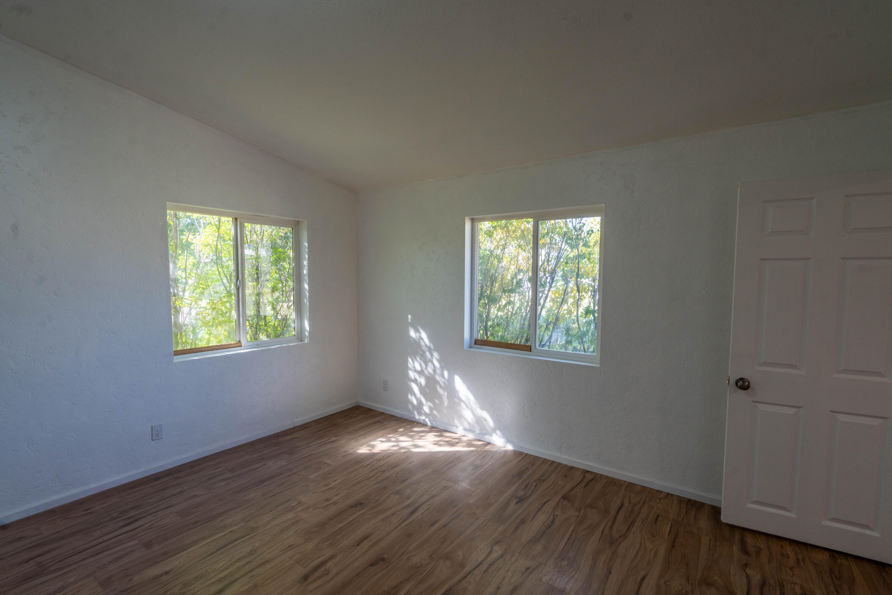 1026 NE Yucca Avenue