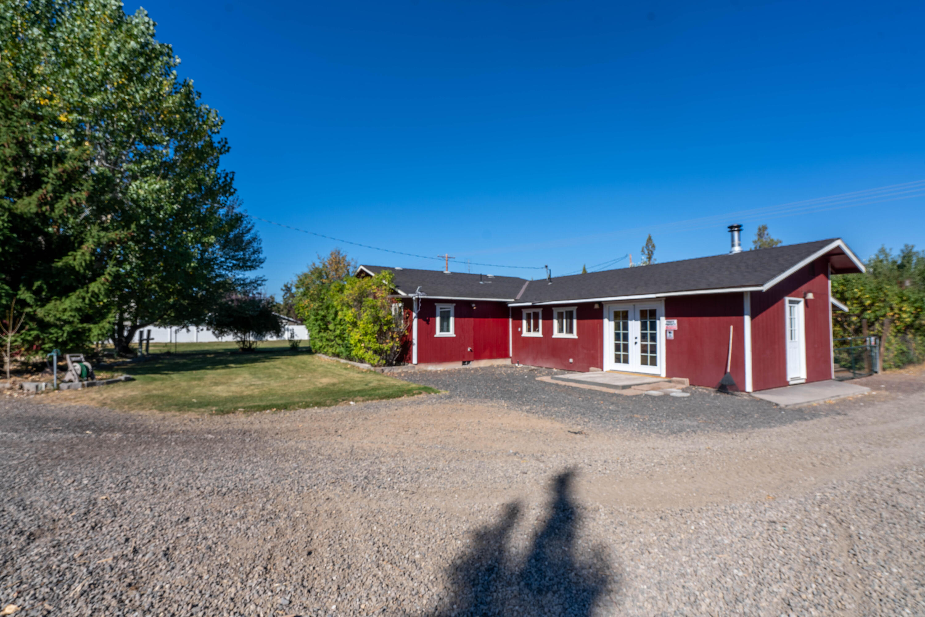 1026 NE Yucca Avenue