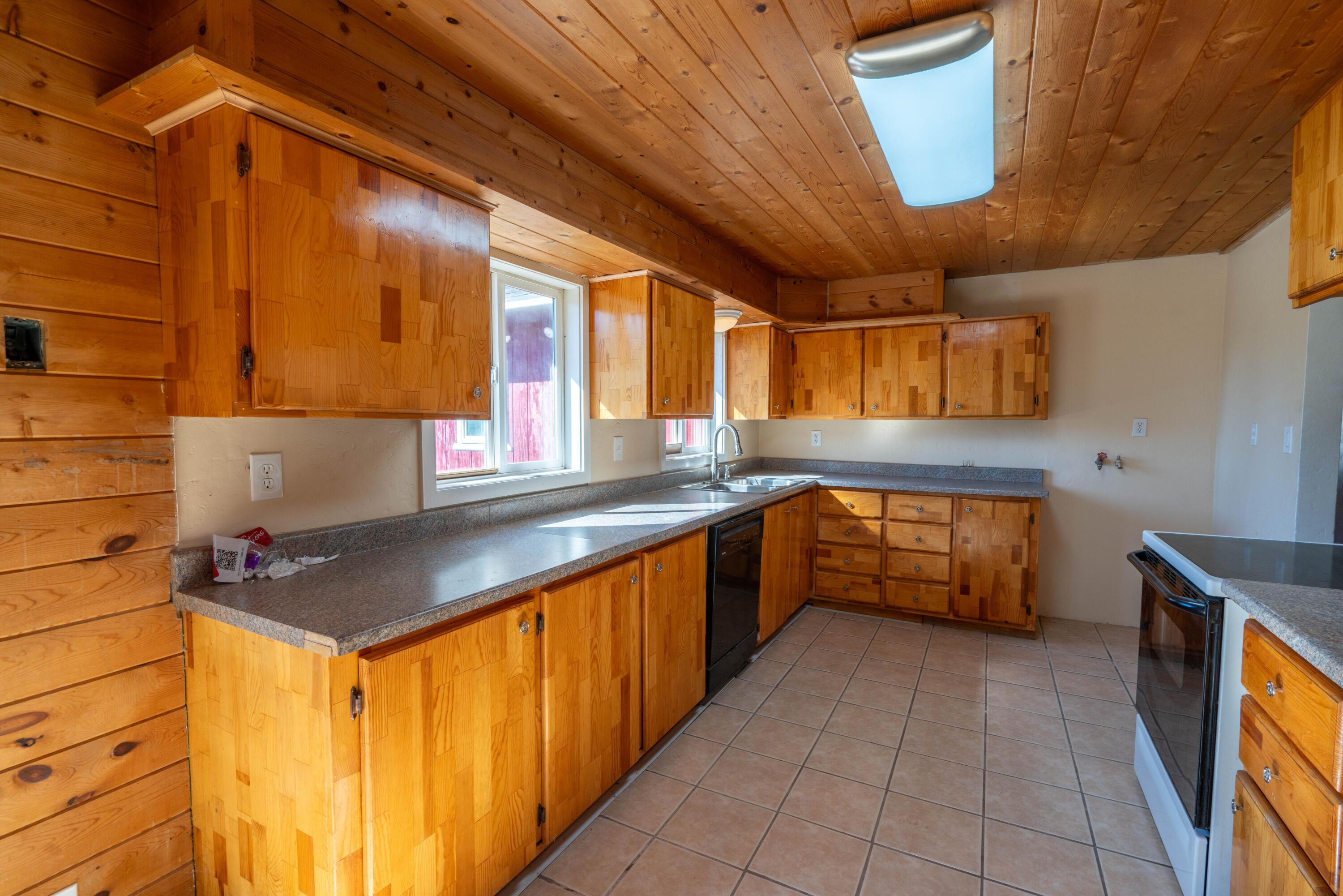 1026 NE Yucca Avenue