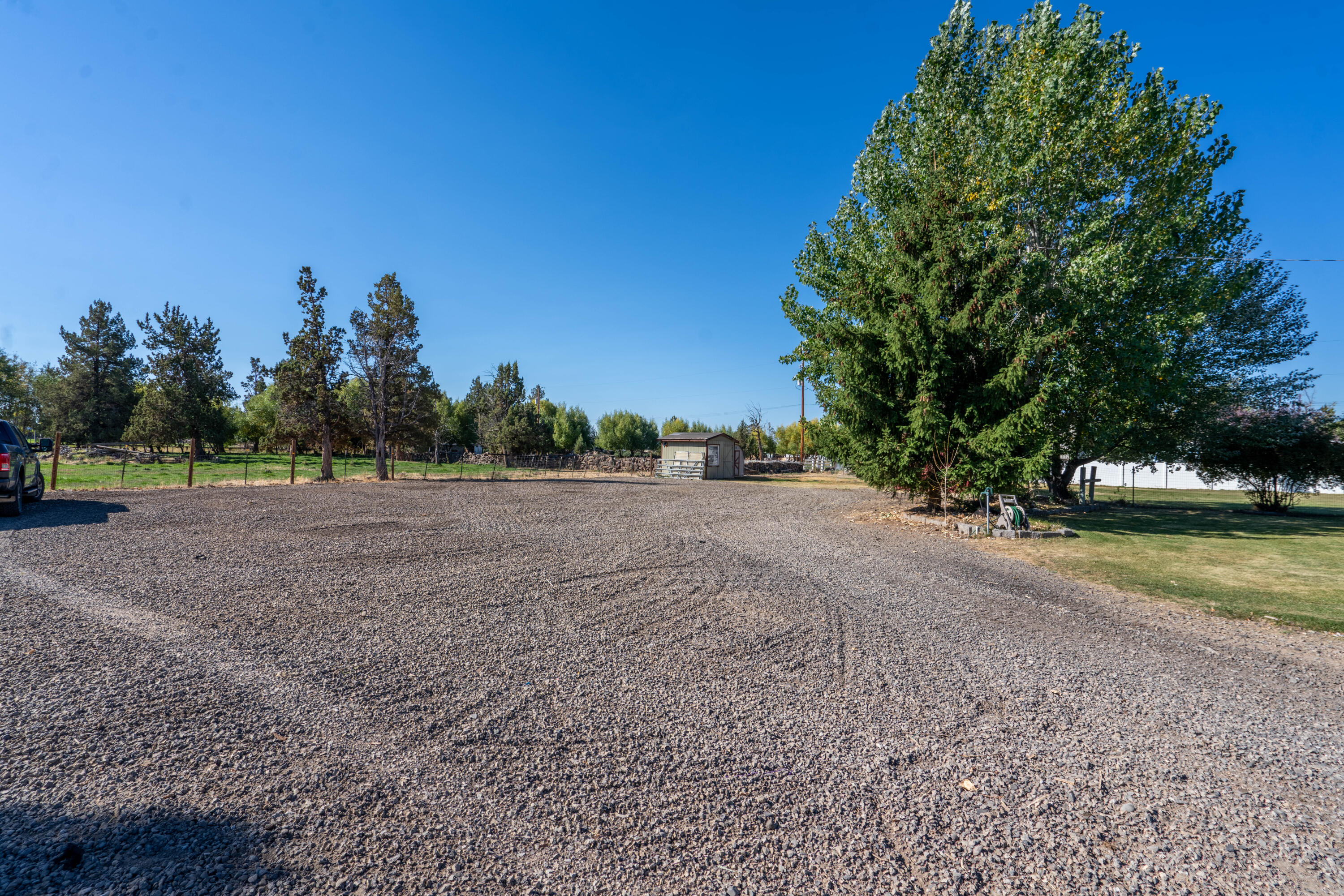 1026 NE Yucca Avenue