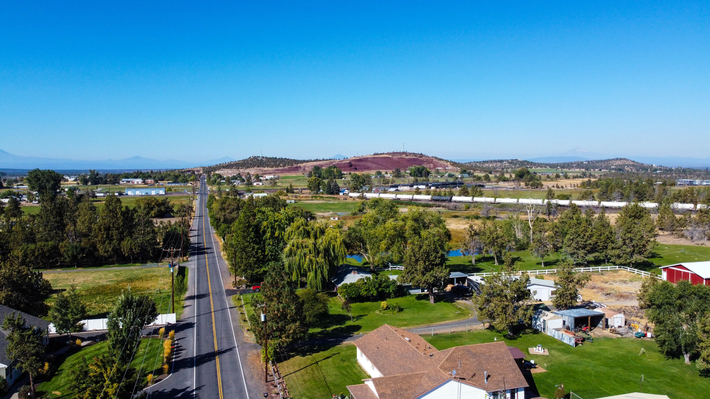 1026 NE Yucca Avenue