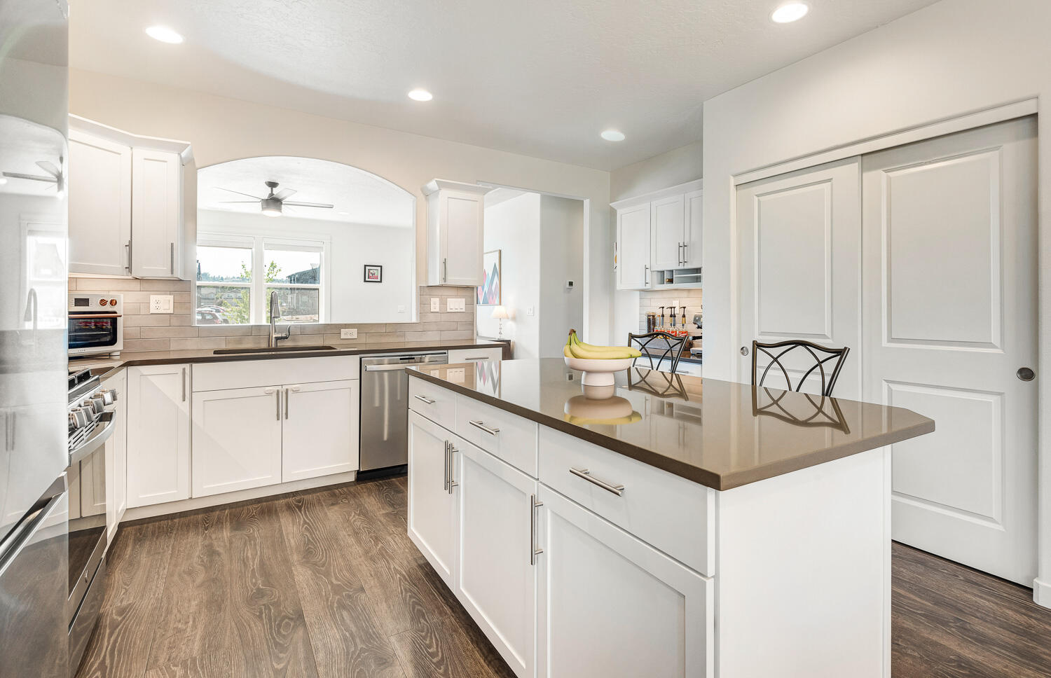 3731 SW Newberry Avenue