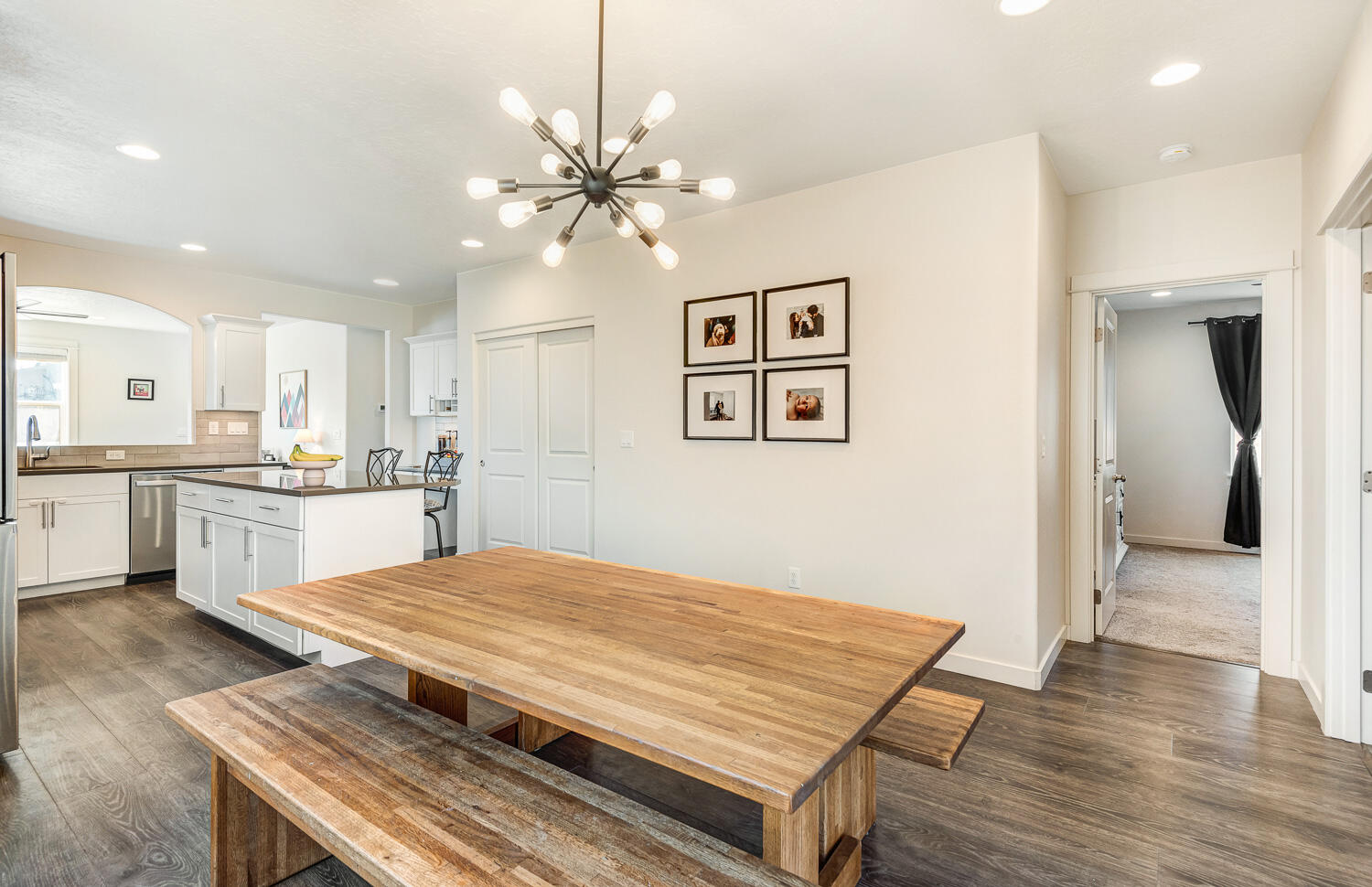 3731 SW Newberry Avenue