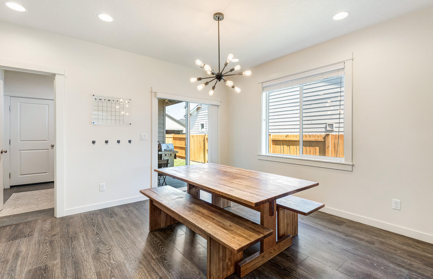 3731 SW Newberry Avenue