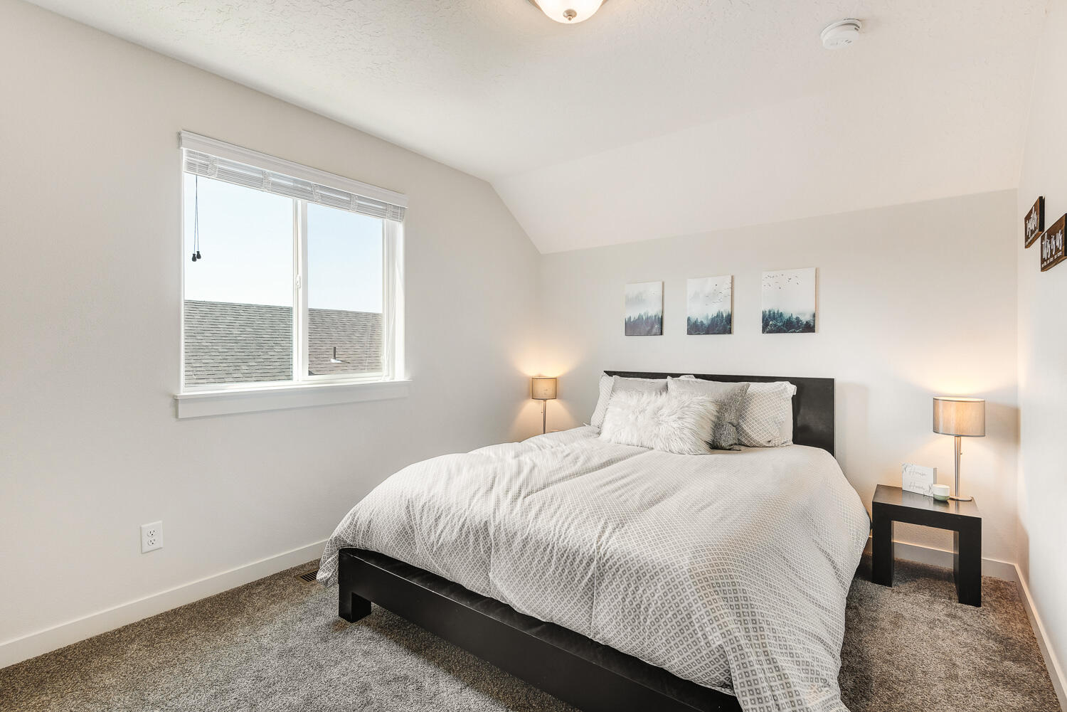 3731 SW Newberry Avenue