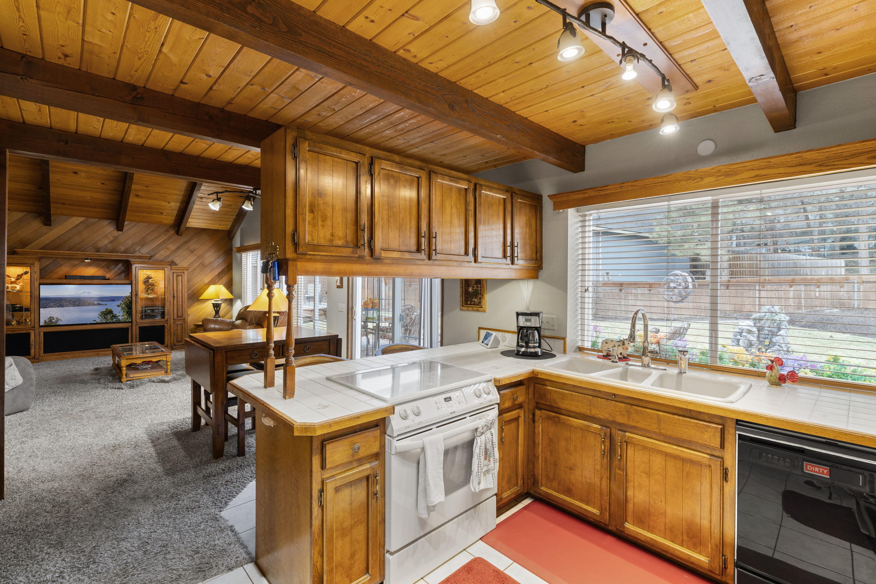 2875 NE Adrian Court