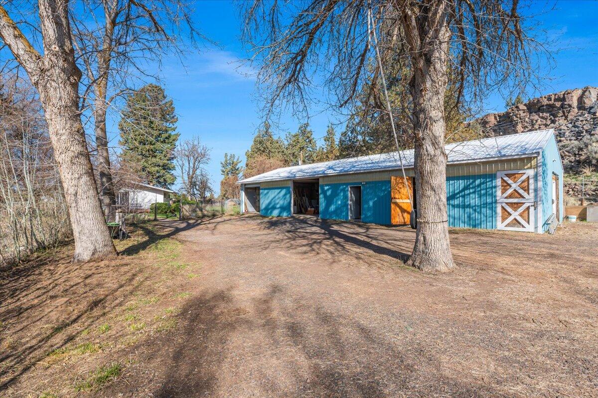 2343 NW Coyner Avenue