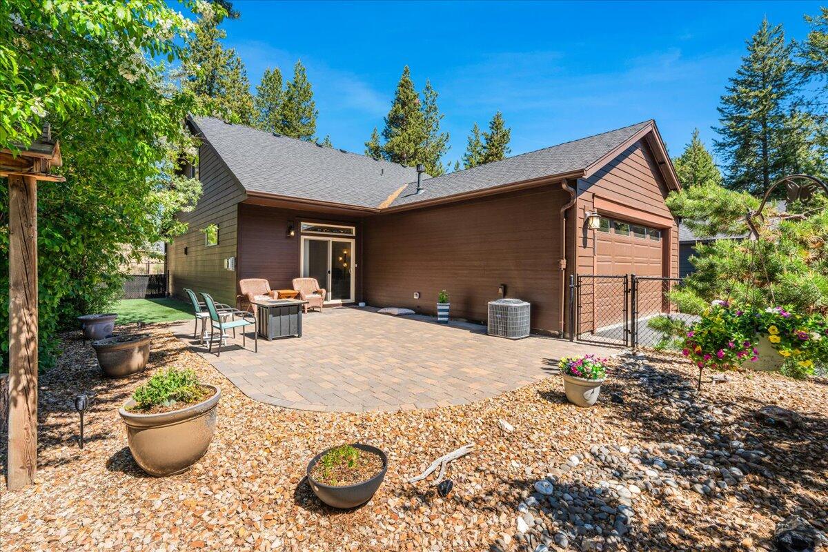 51875 Hollinshead Place