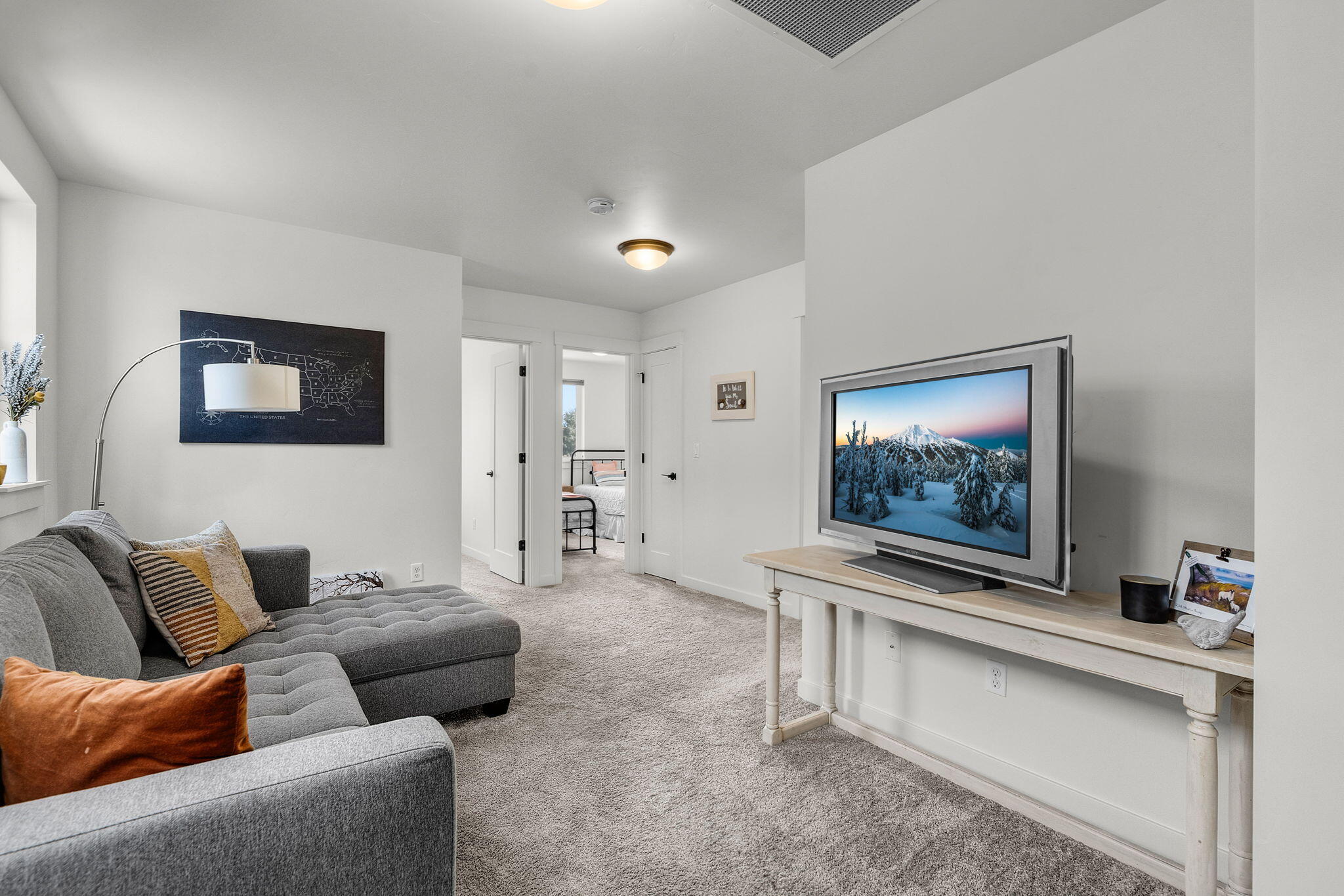 2546 NE Purcell Boulevard