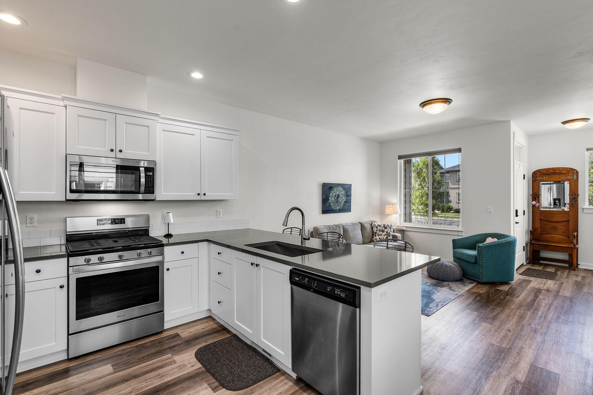 2546 NE Purcell Boulevard