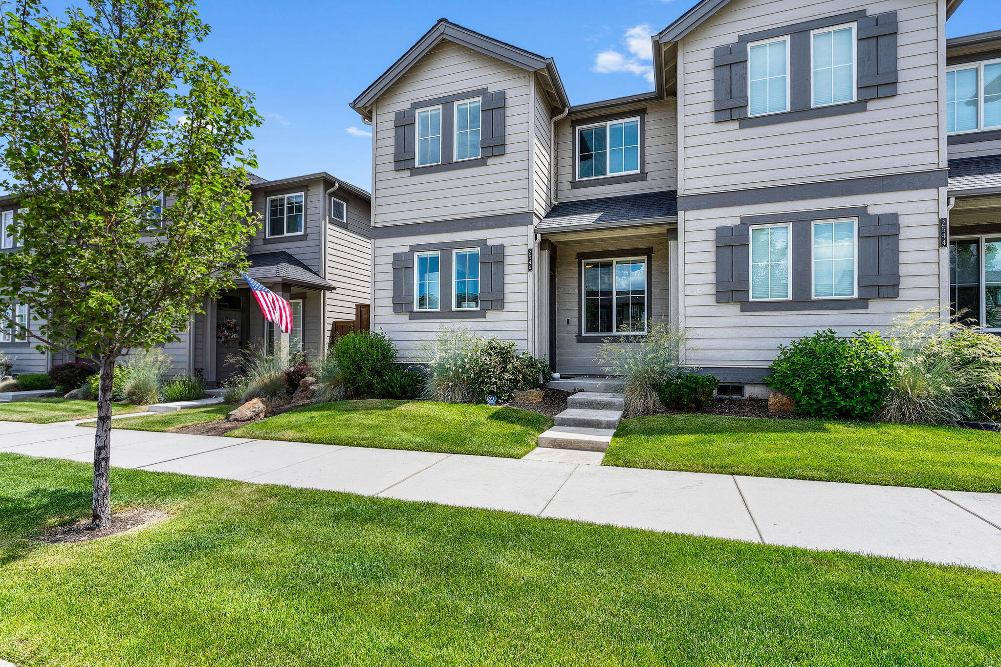 2546 NE Purcell Boulevard