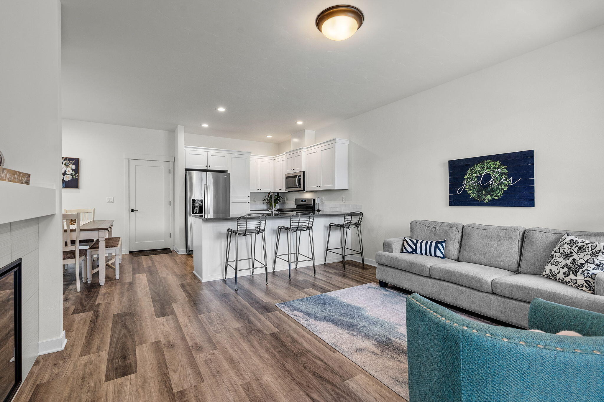 2546 NE Purcell Boulevard