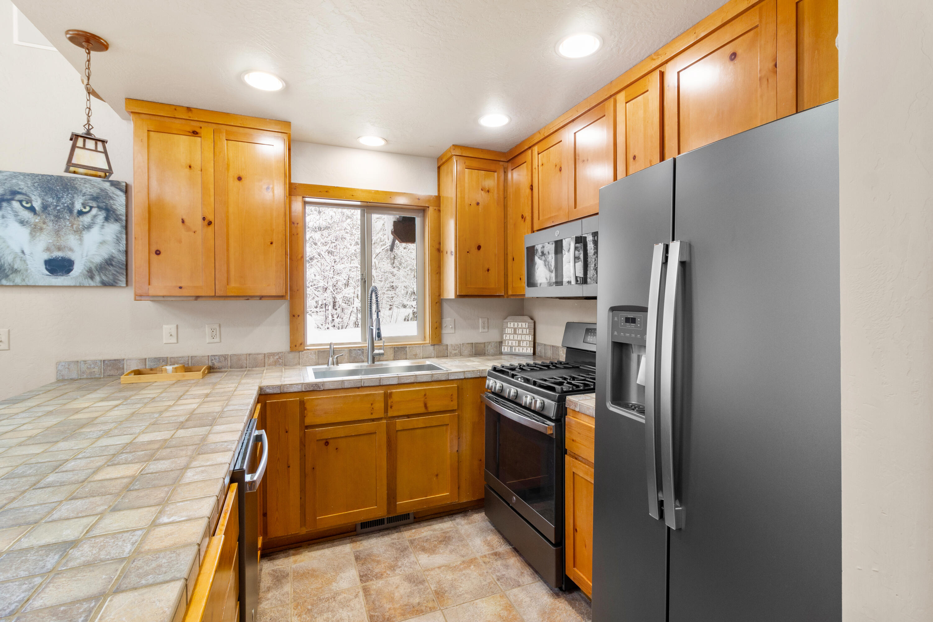 41650 Clover Creek Road