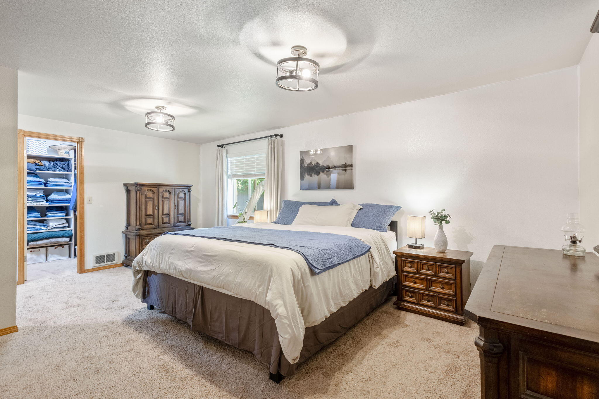 2611 SW Salmon Avenue