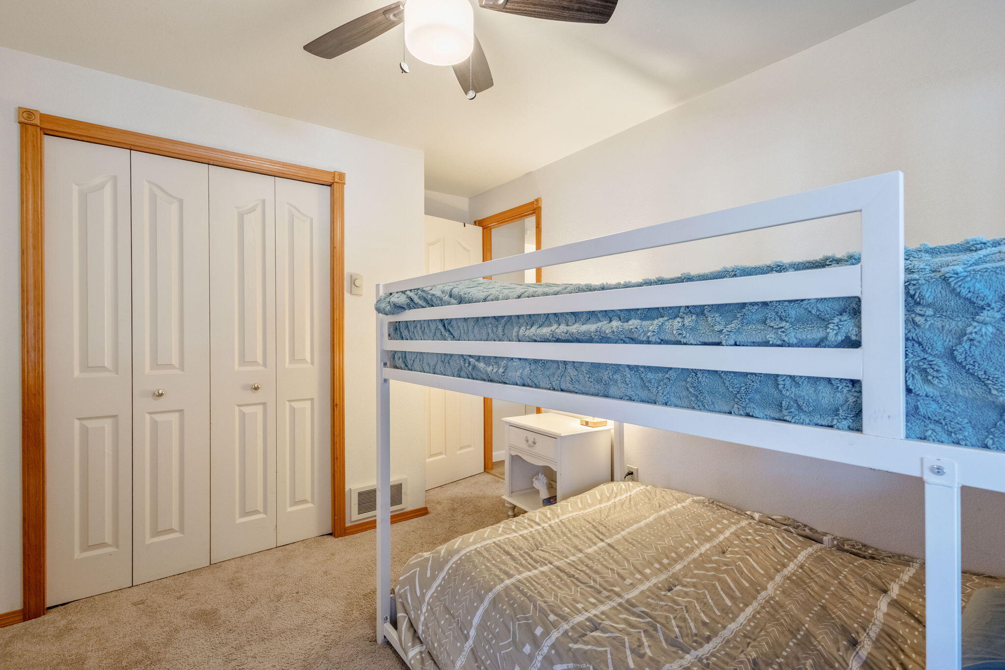 2611 SW Salmon Avenue