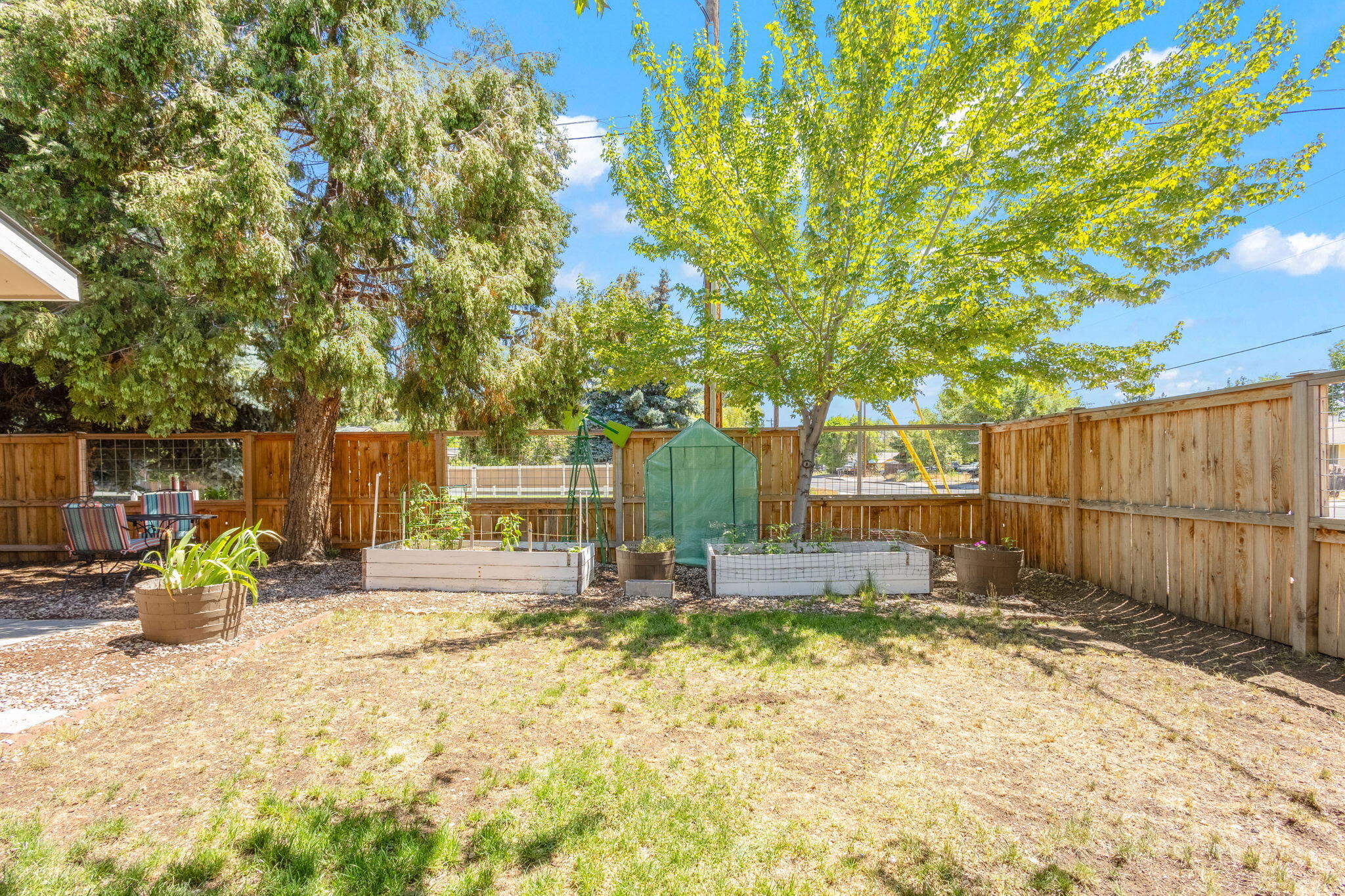 2611 SW Salmon Avenue