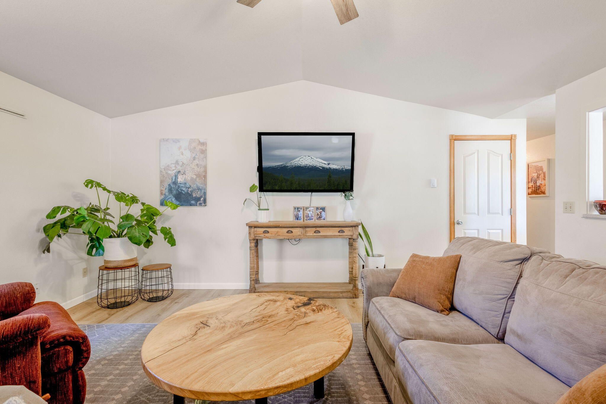 2611 SW Salmon Avenue