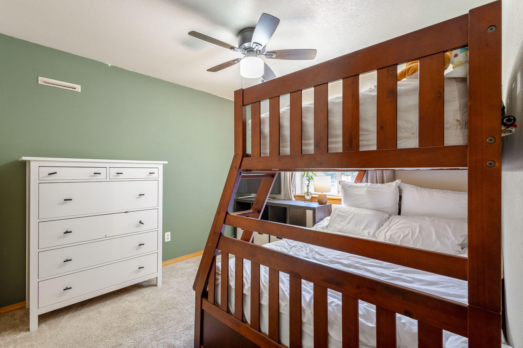 2611 SW Salmon Avenue