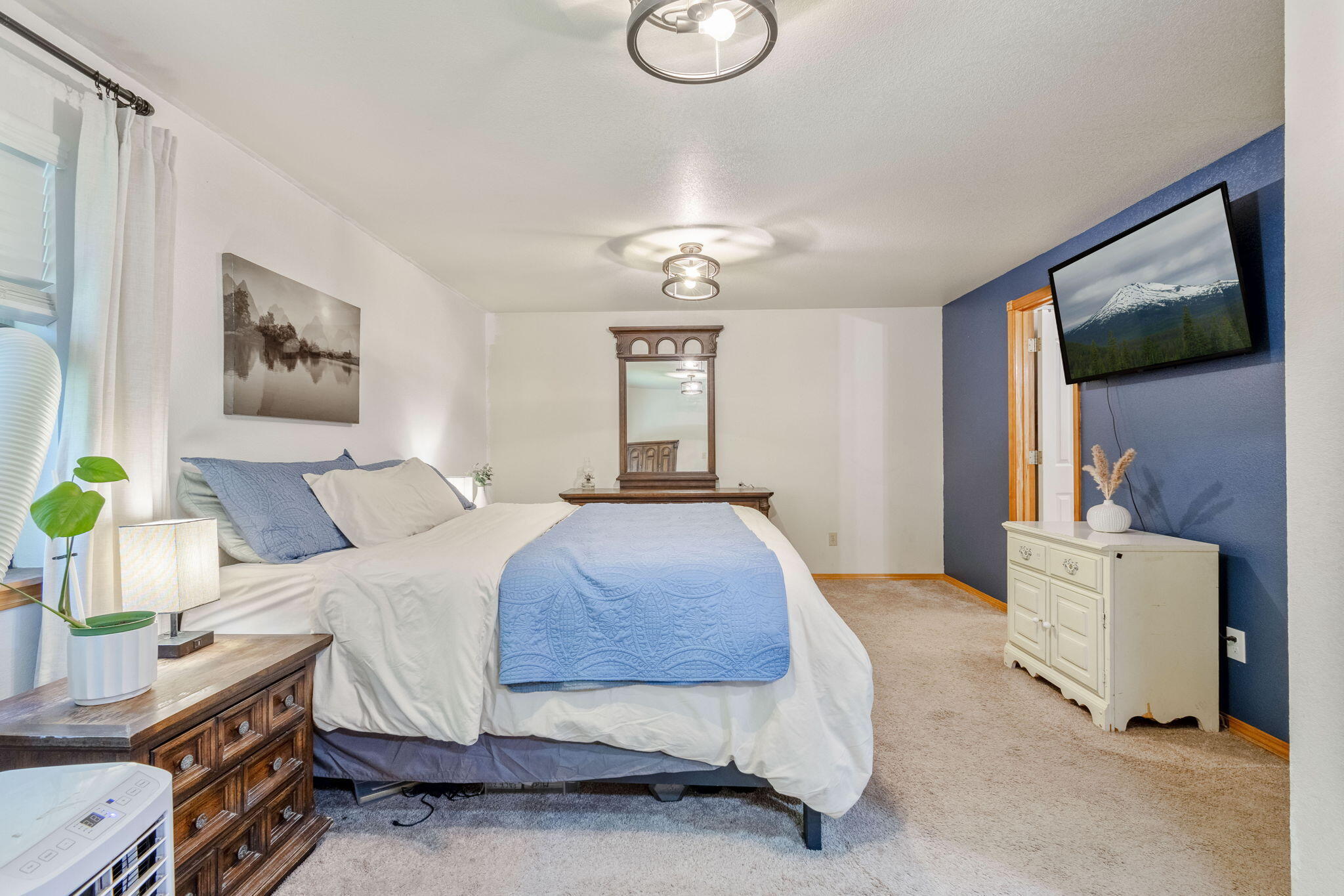 2611 SW Salmon Avenue