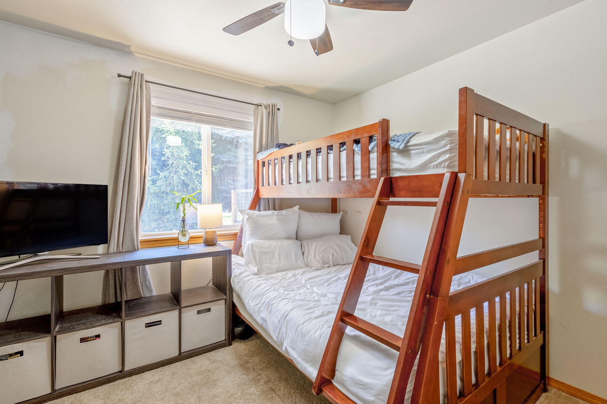 2611 SW Salmon Avenue