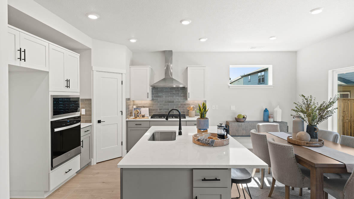 21541 SE Etna Place, Bend