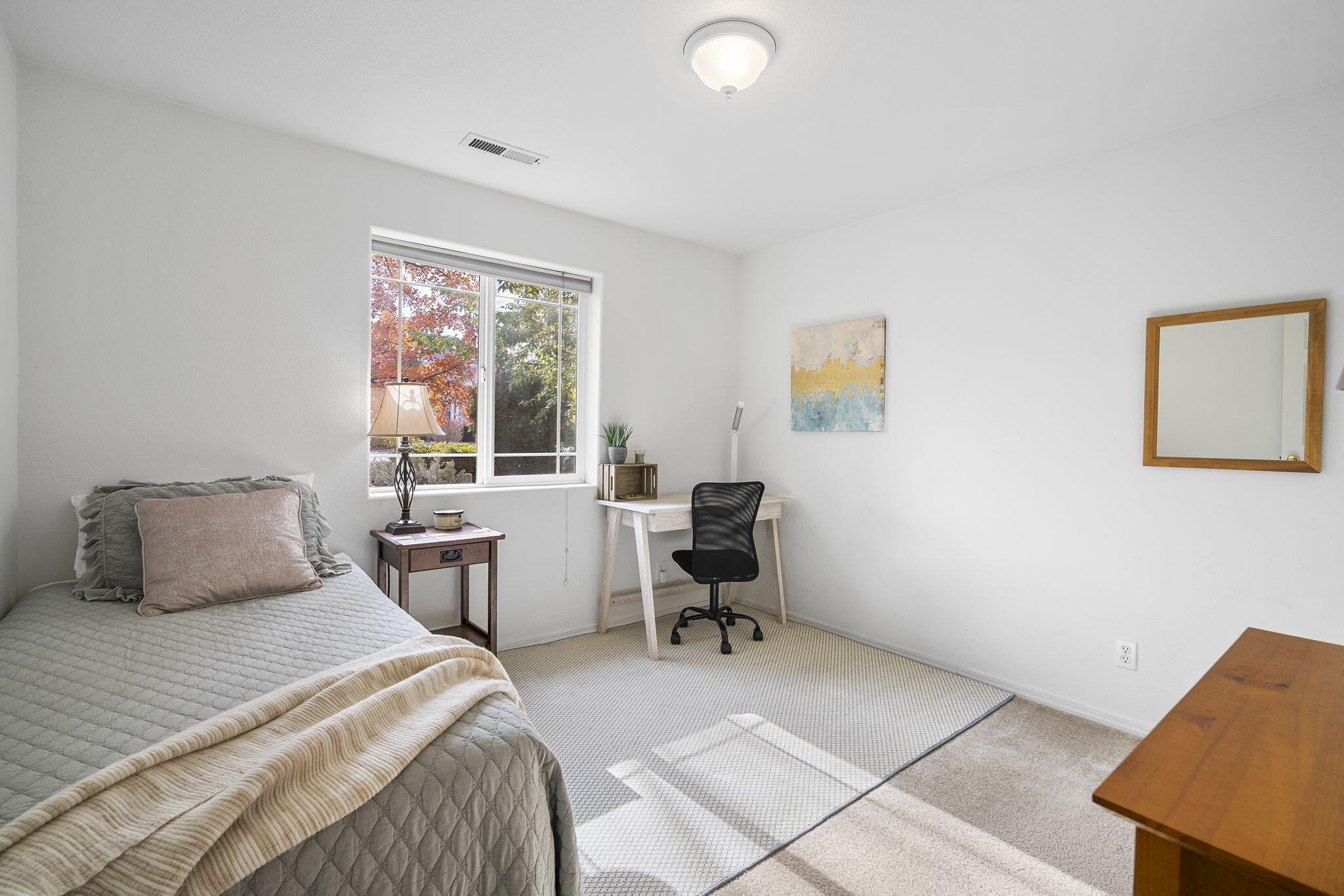 20052 Badger Road, Bend