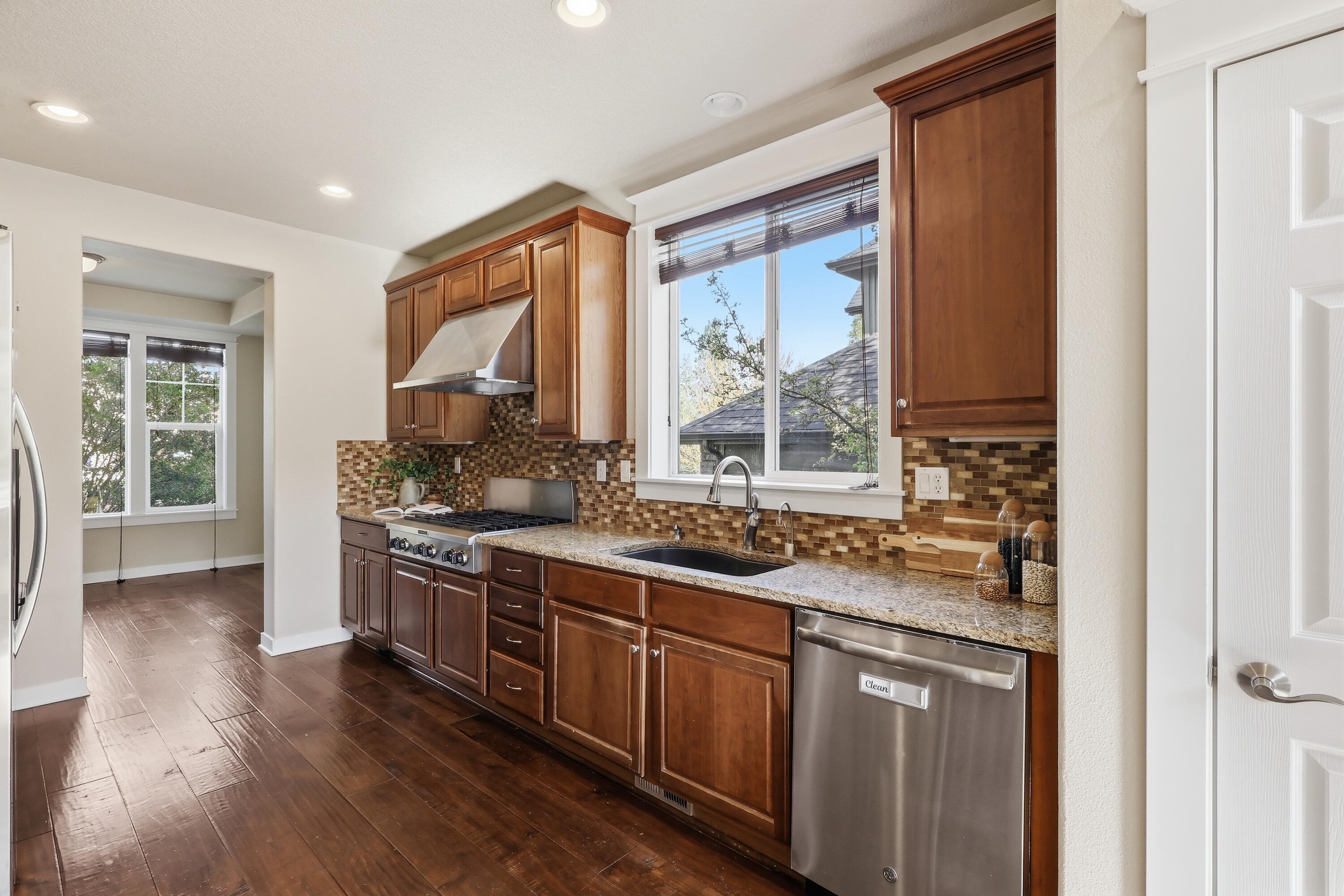 19530 Hollygrape Street
