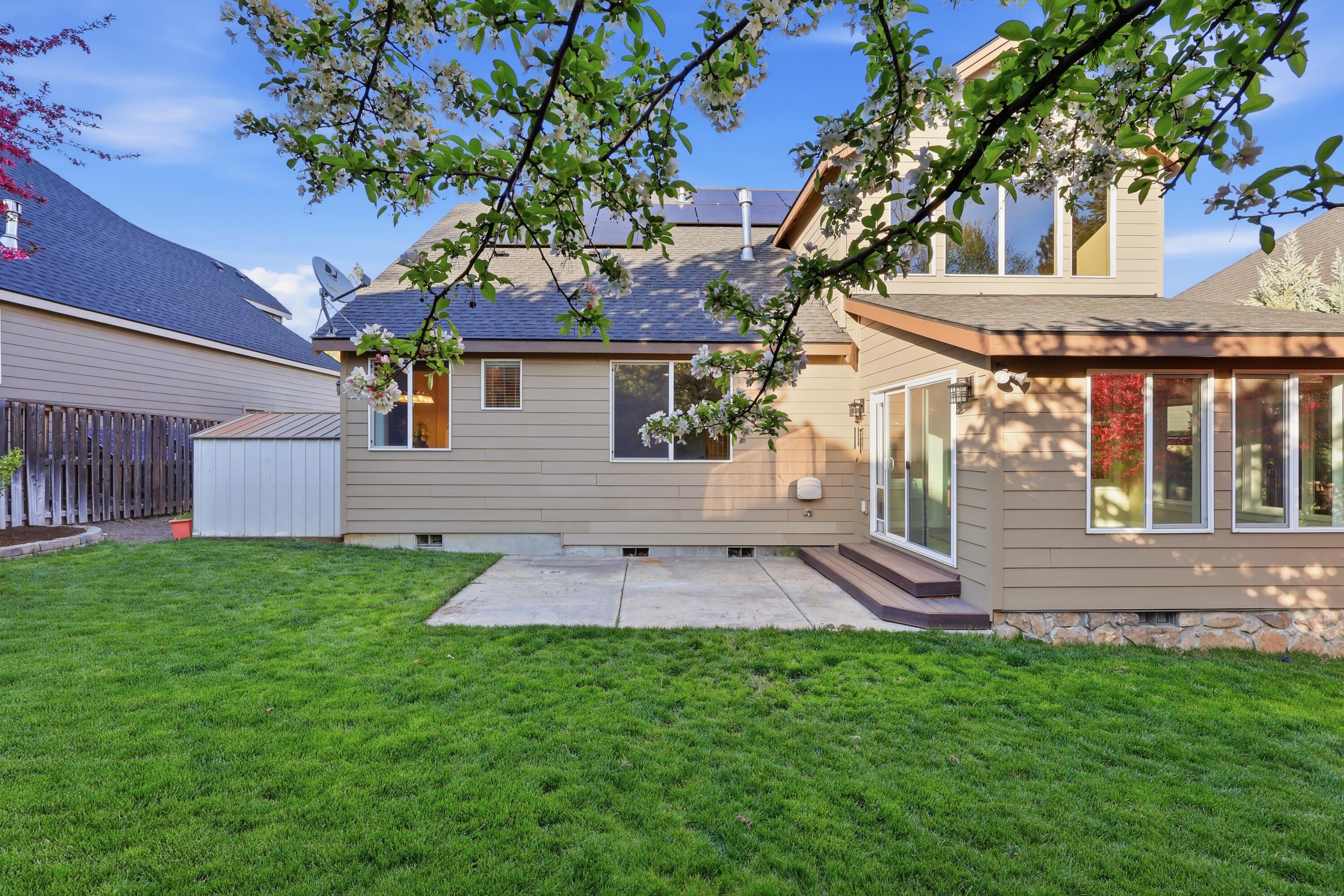 19530 Hollygrape Street