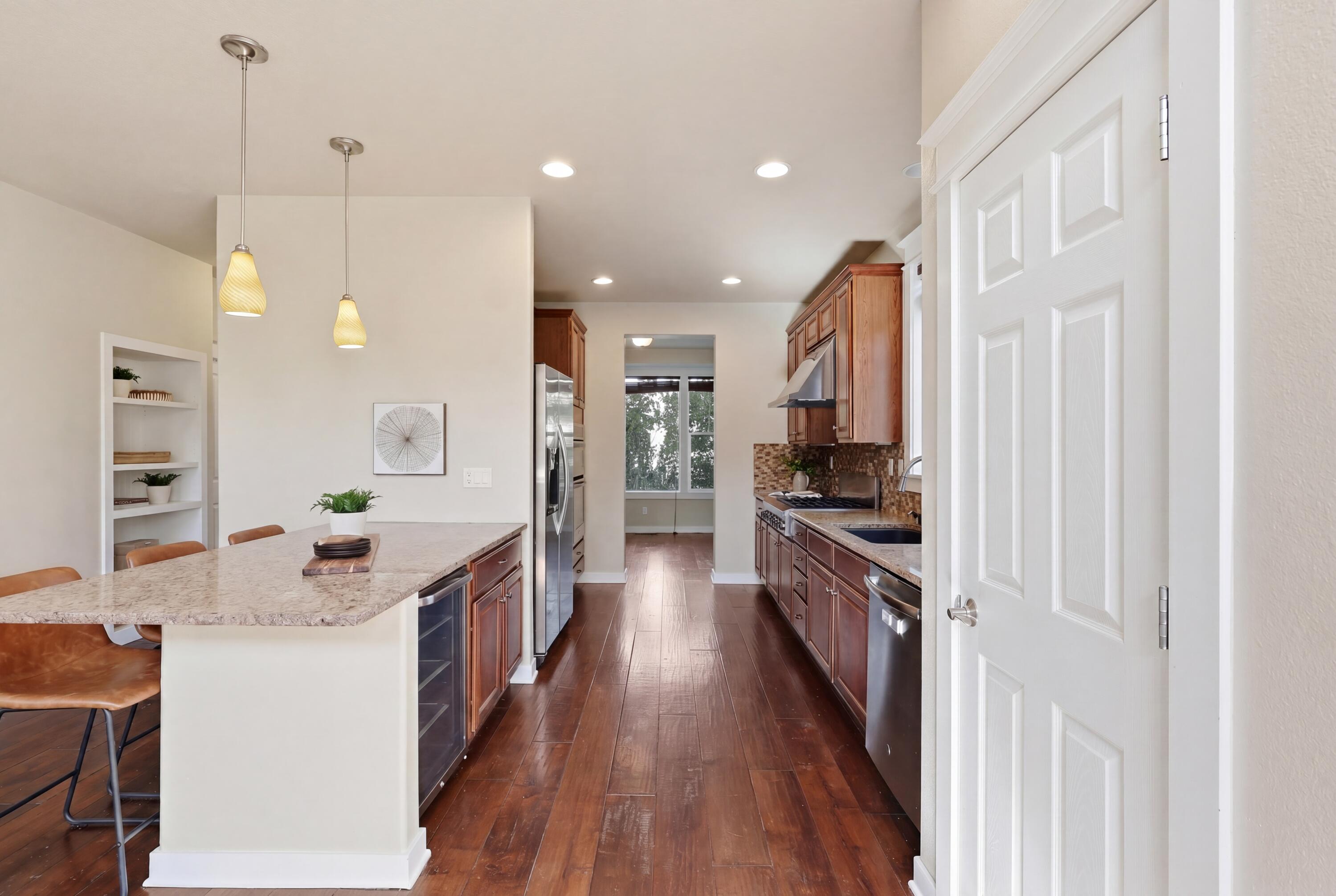 19530 Hollygrape Street