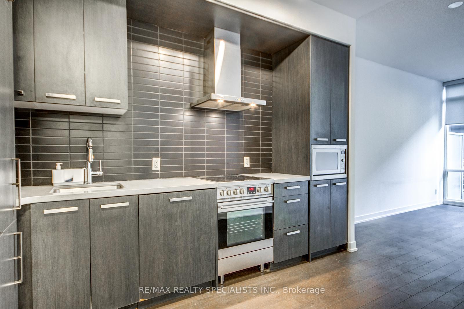 455 Front Street S202