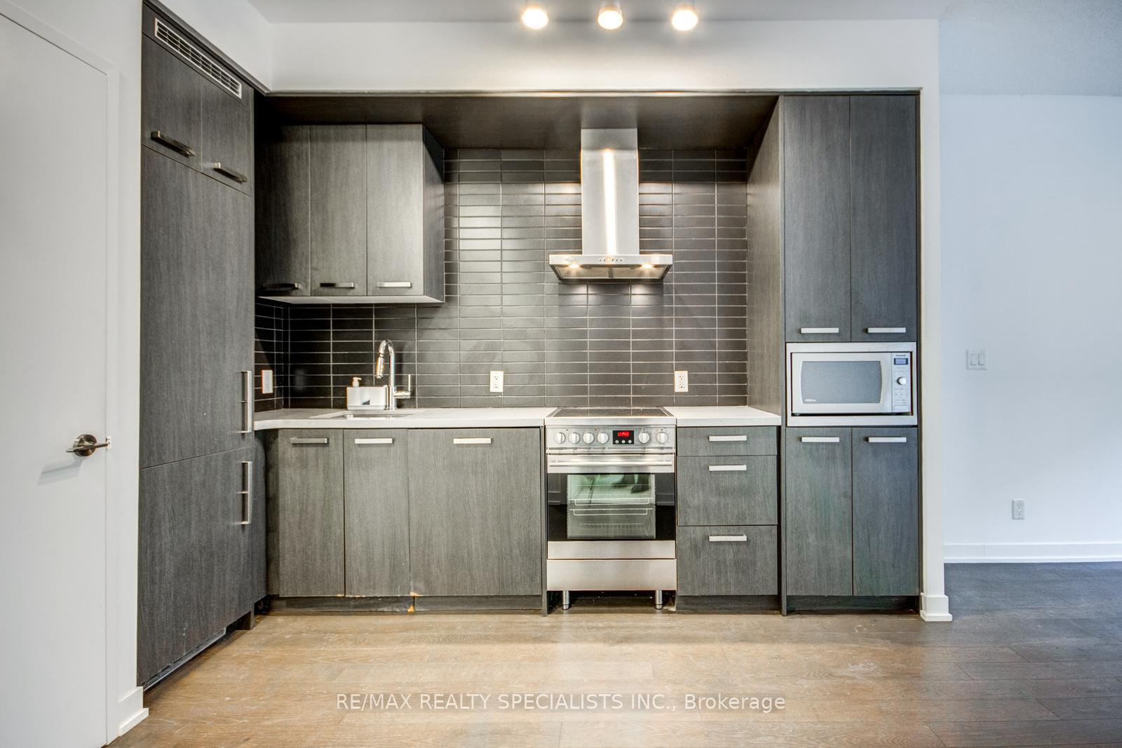 455 Front Street S202