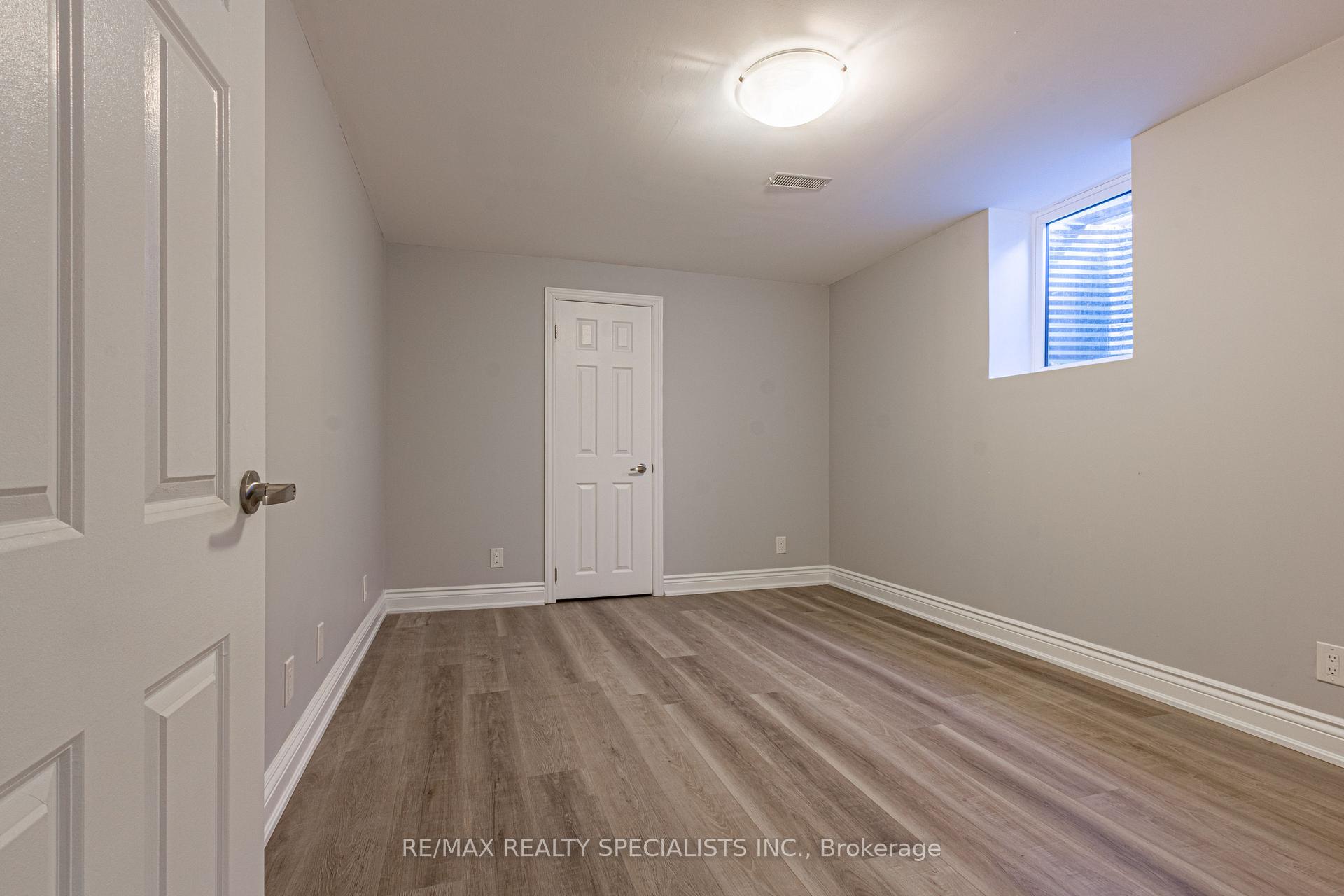 5118 Misty Pine Crescent Lower